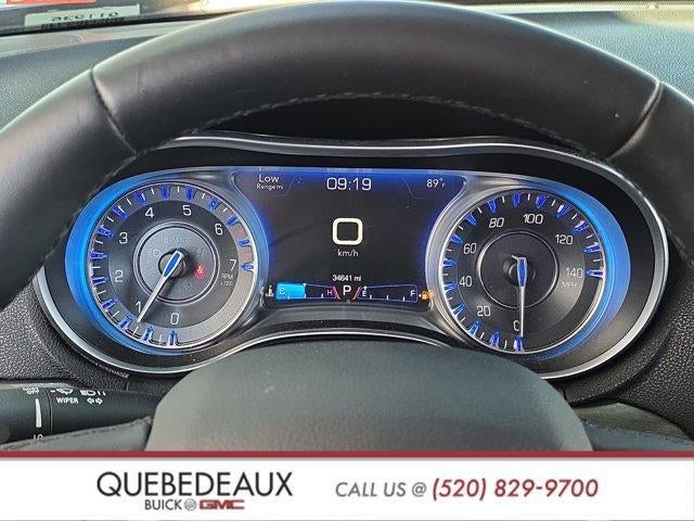 2017 Chrysler 300 Limited