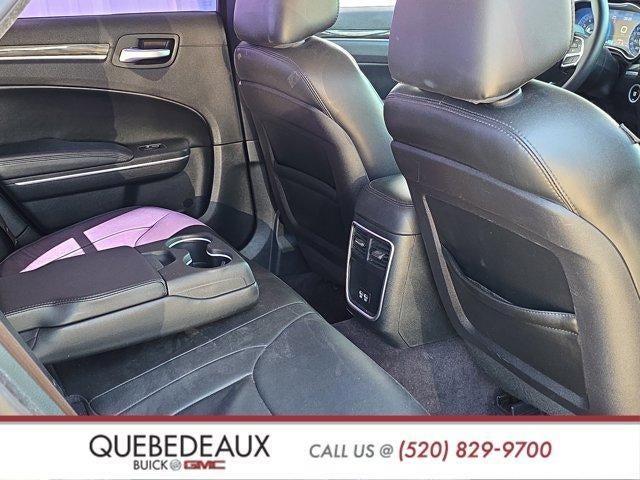 2017 Chrysler 300 Limited