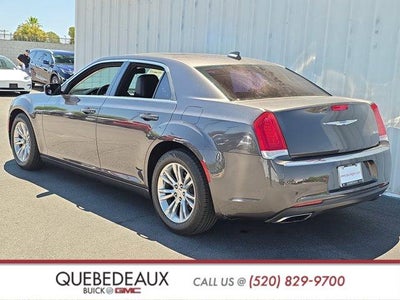 2017 Chrysler 300 Limited
