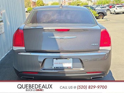 2017 Chrysler 300 Limited