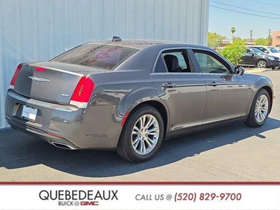 2017 Chrysler 300 Limited