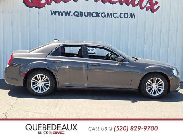 2017 Chrysler 300 Limited