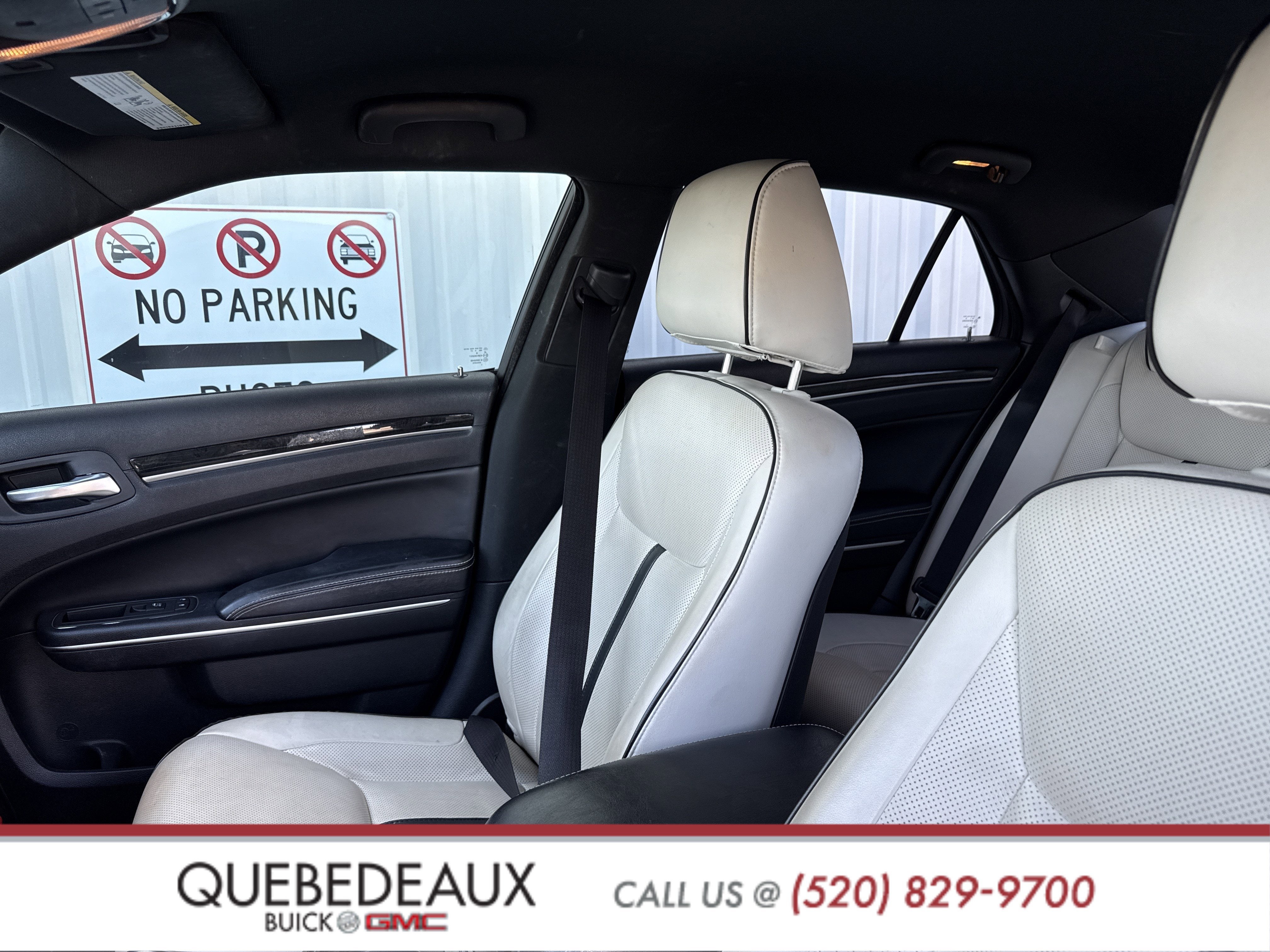 2014 Chrysler 300 Uptown Edition