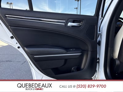 2014 Chrysler 300 Uptown Edition