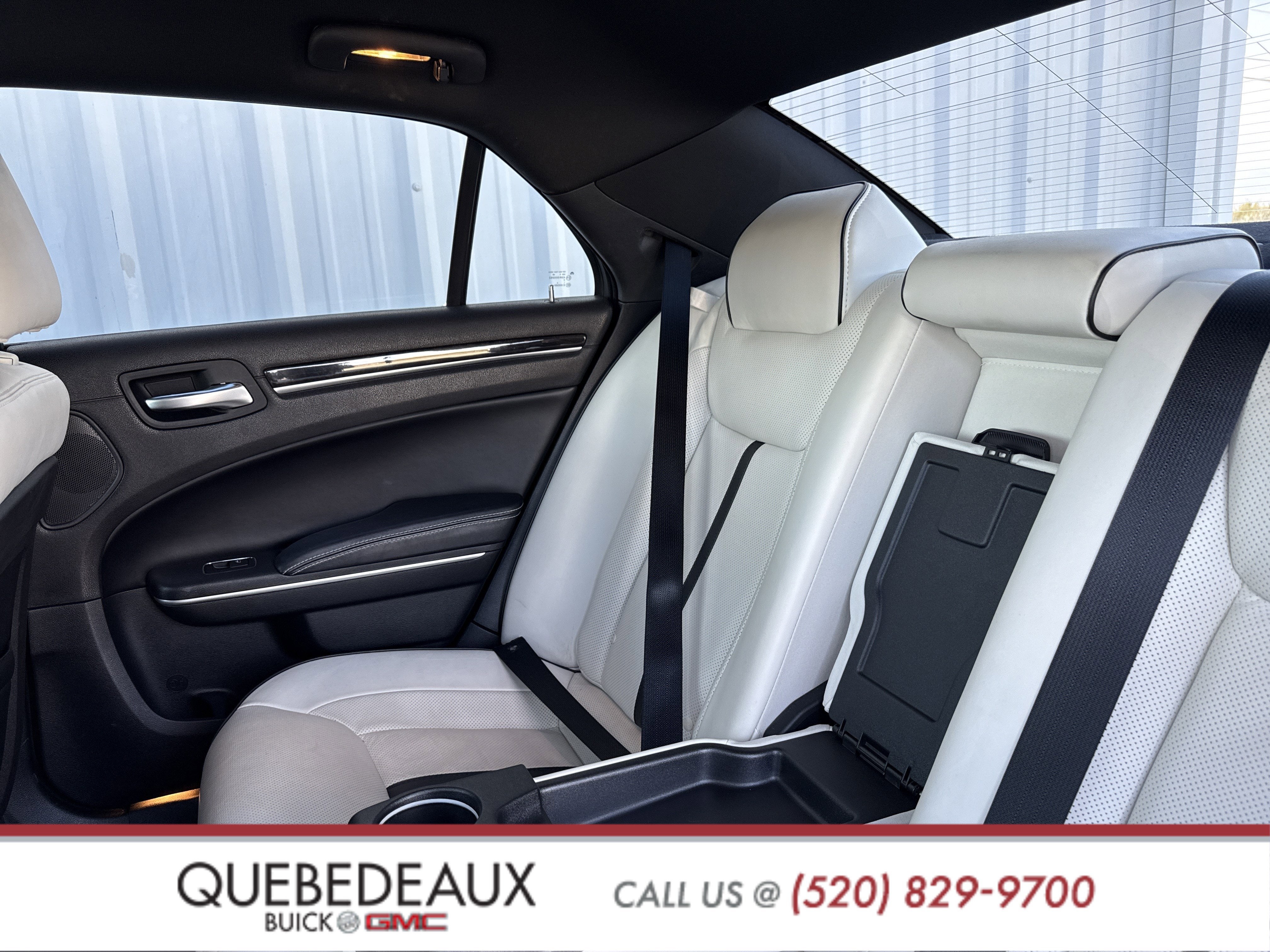 2014 Chrysler 300 Uptown Edition