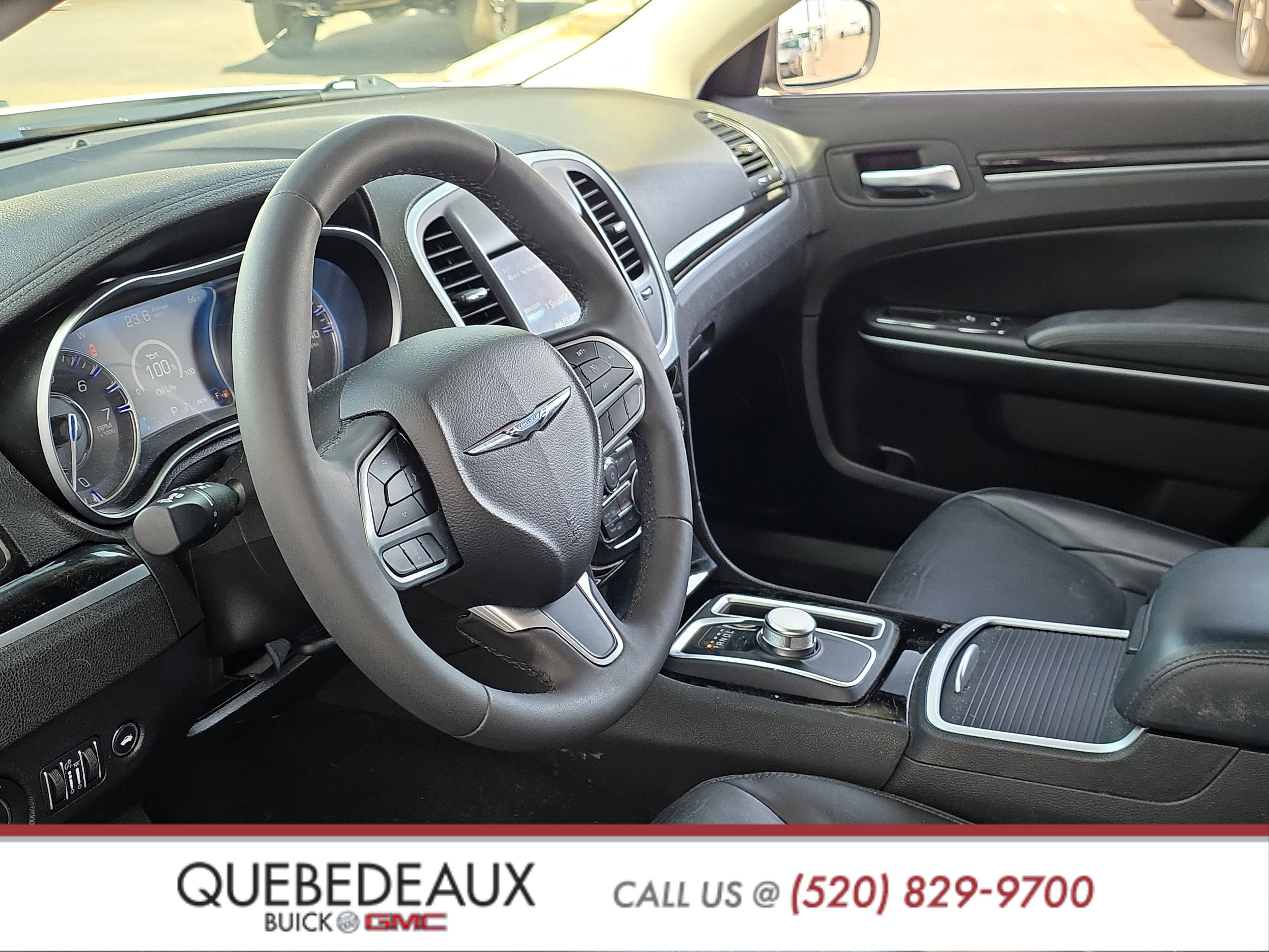 2023 Chrysler 300 Touring L