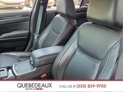 2023 Chrysler 300 Touring L