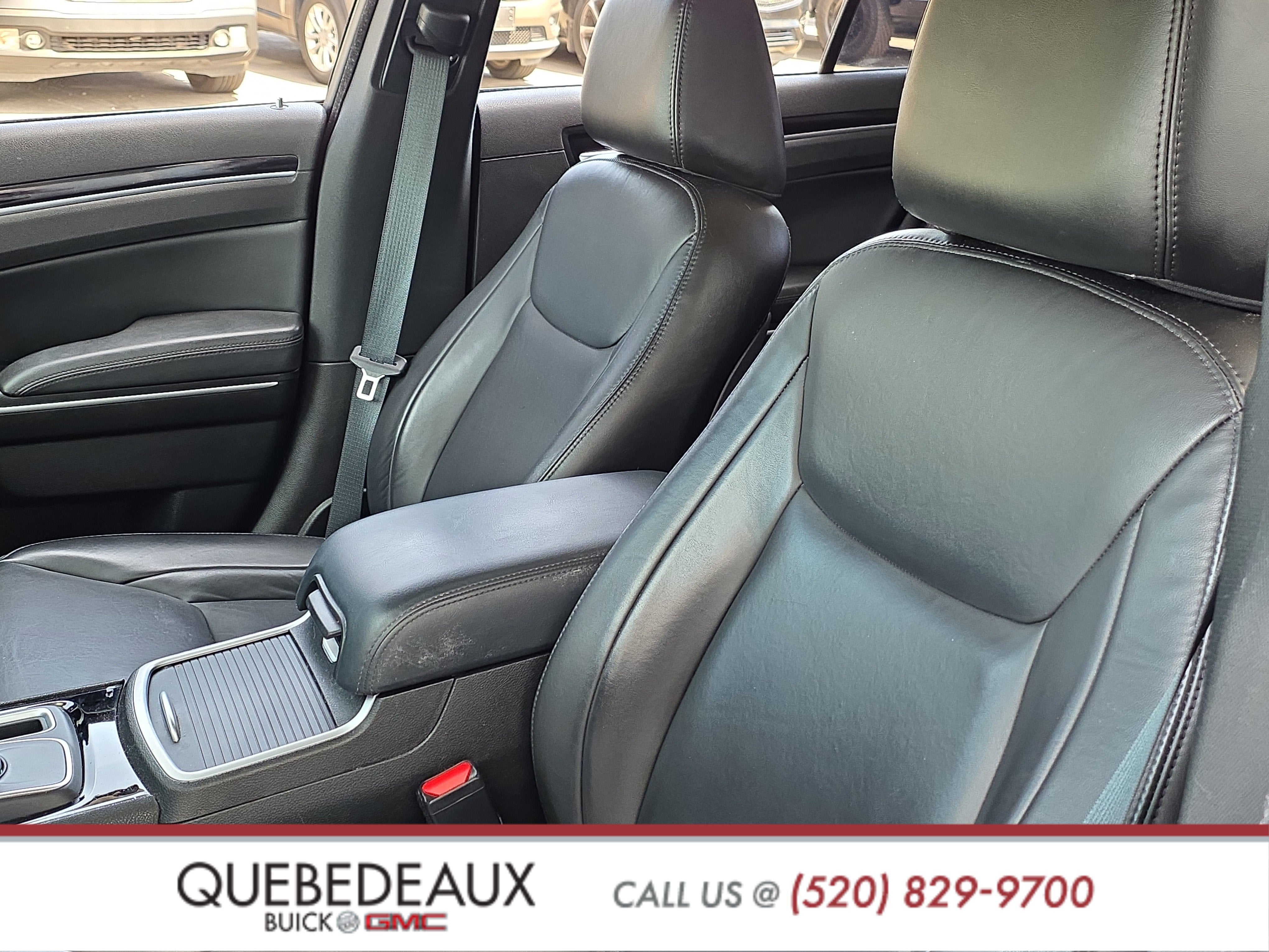 2023 Chrysler 300 Touring L