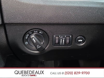 2023 Chrysler 300 Touring L