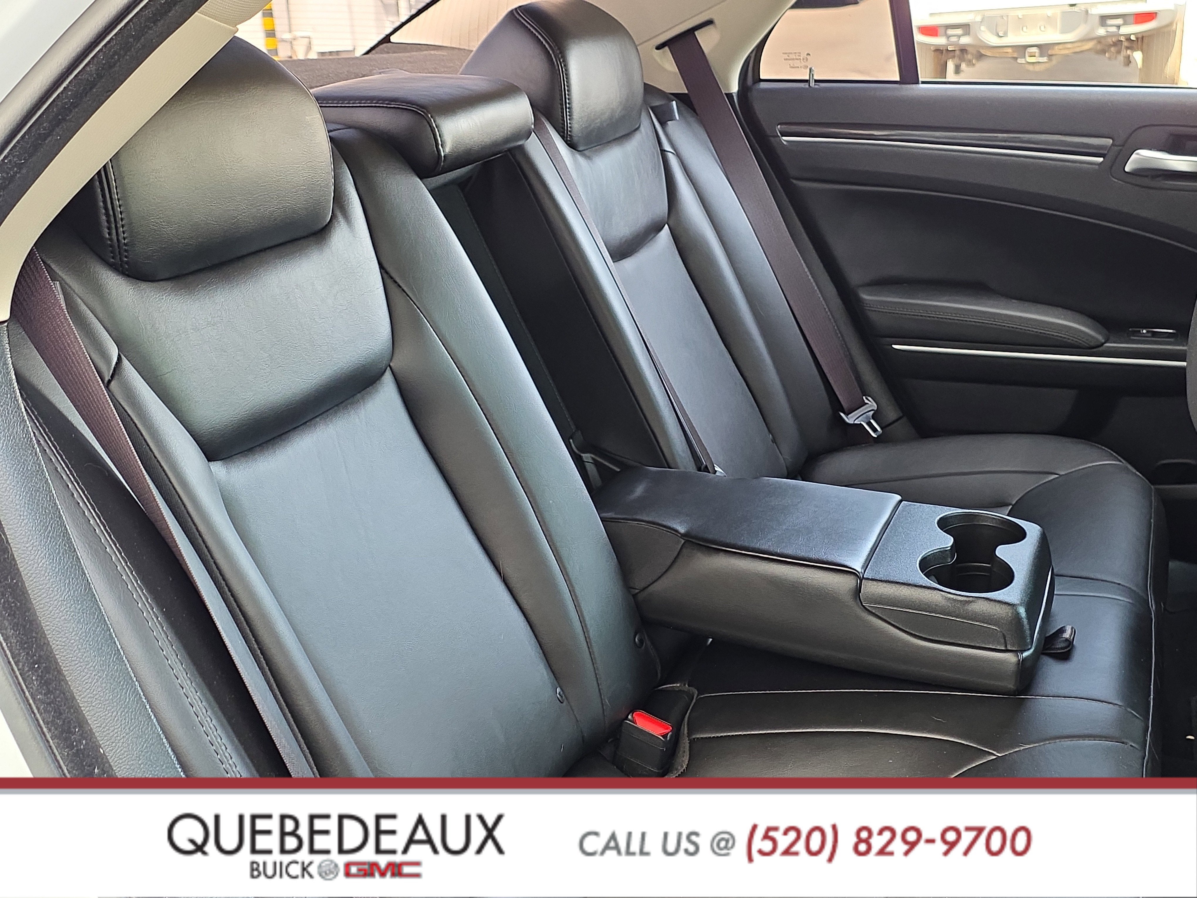 2023 Chrysler 300 Touring L