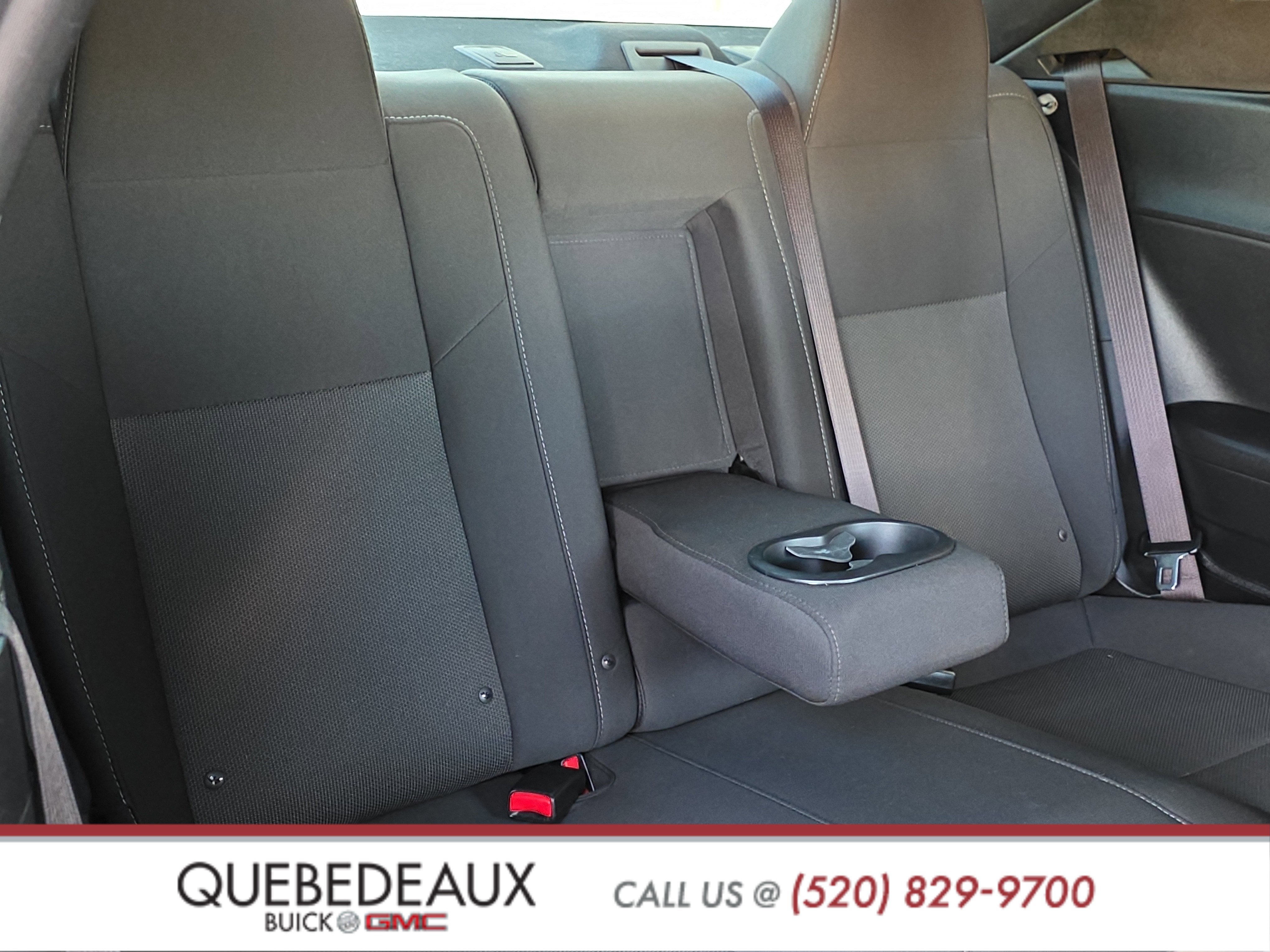 2015 Dodge Challenger R/T Shaker