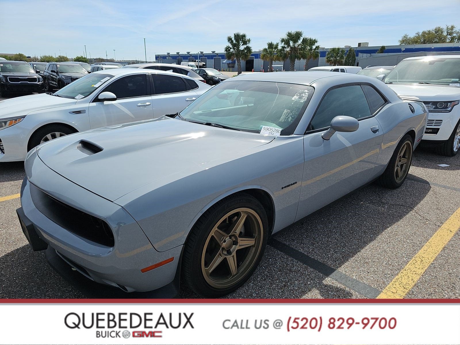 2022 Dodge CHALLENGER Base