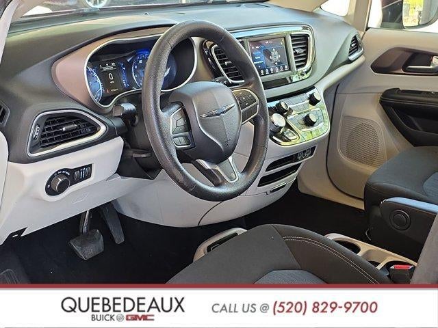 2021 Chrysler Voyager LX
