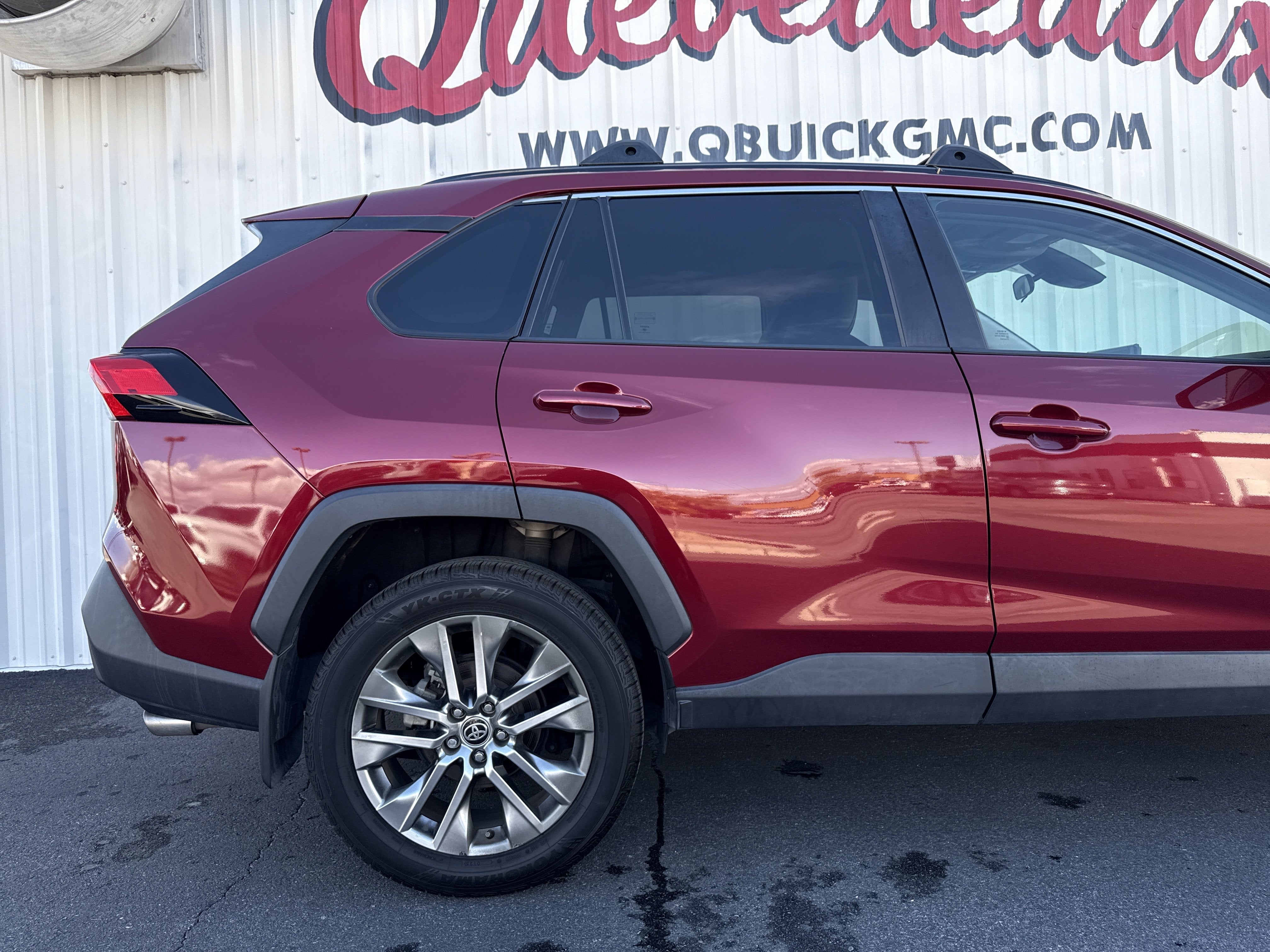 2022 Toyota RAV4 XLE Premium