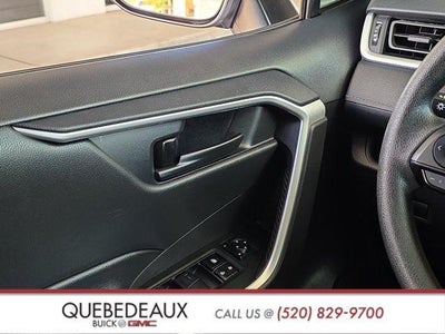 2022 Toyota RAV4 LE