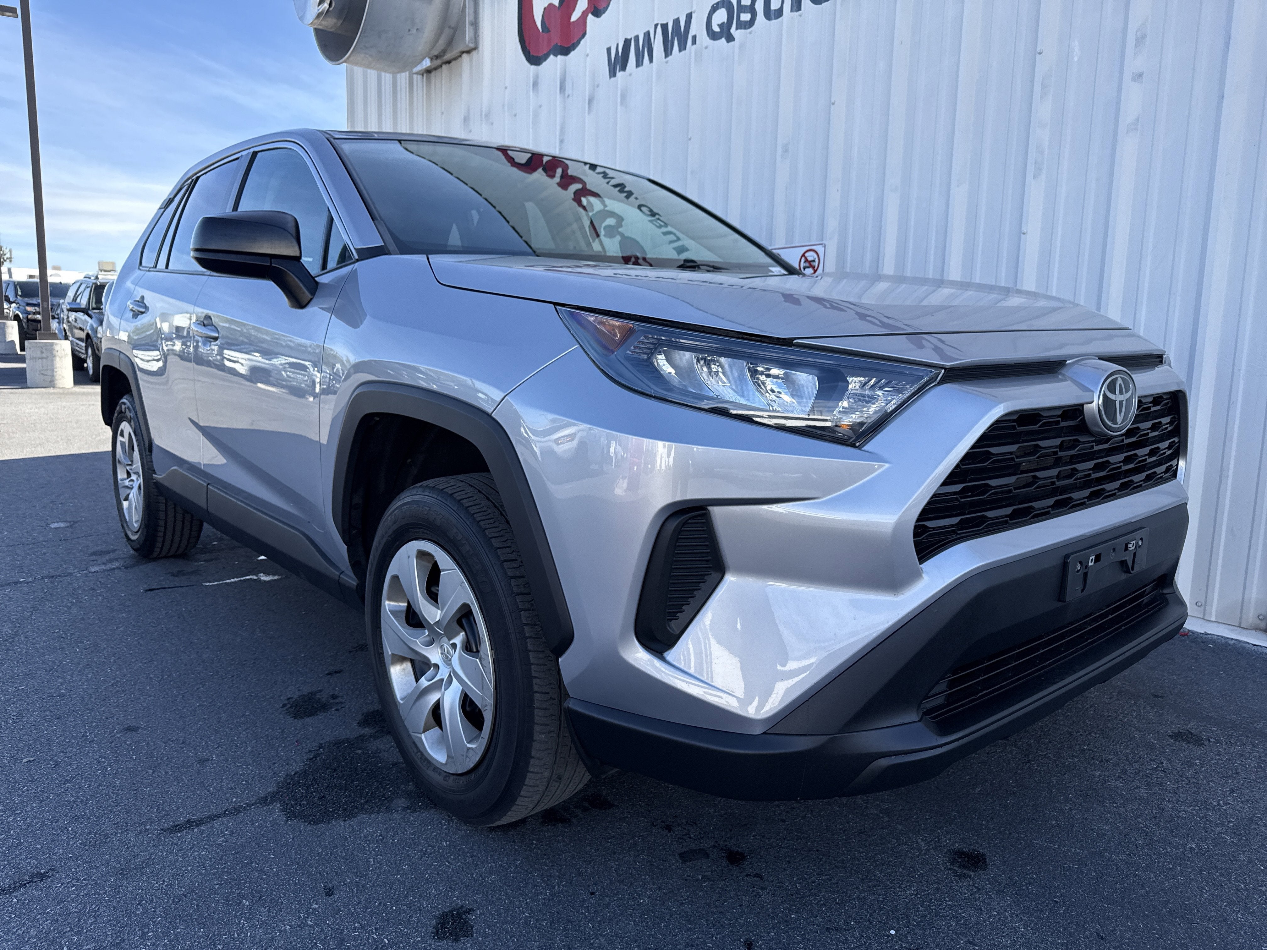2022 Toyota RAV4 LE