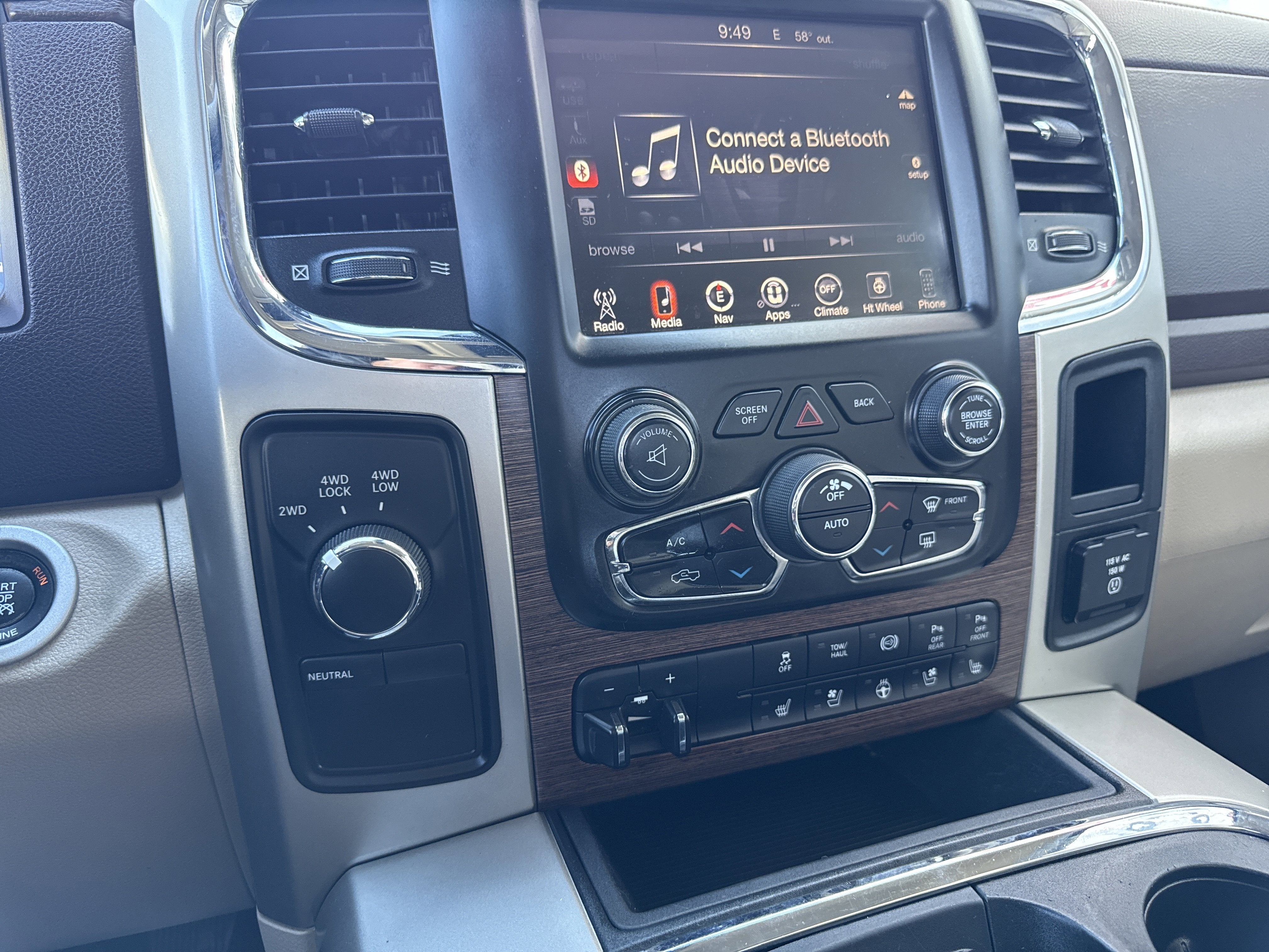 2016 RAM 2500 Laramie