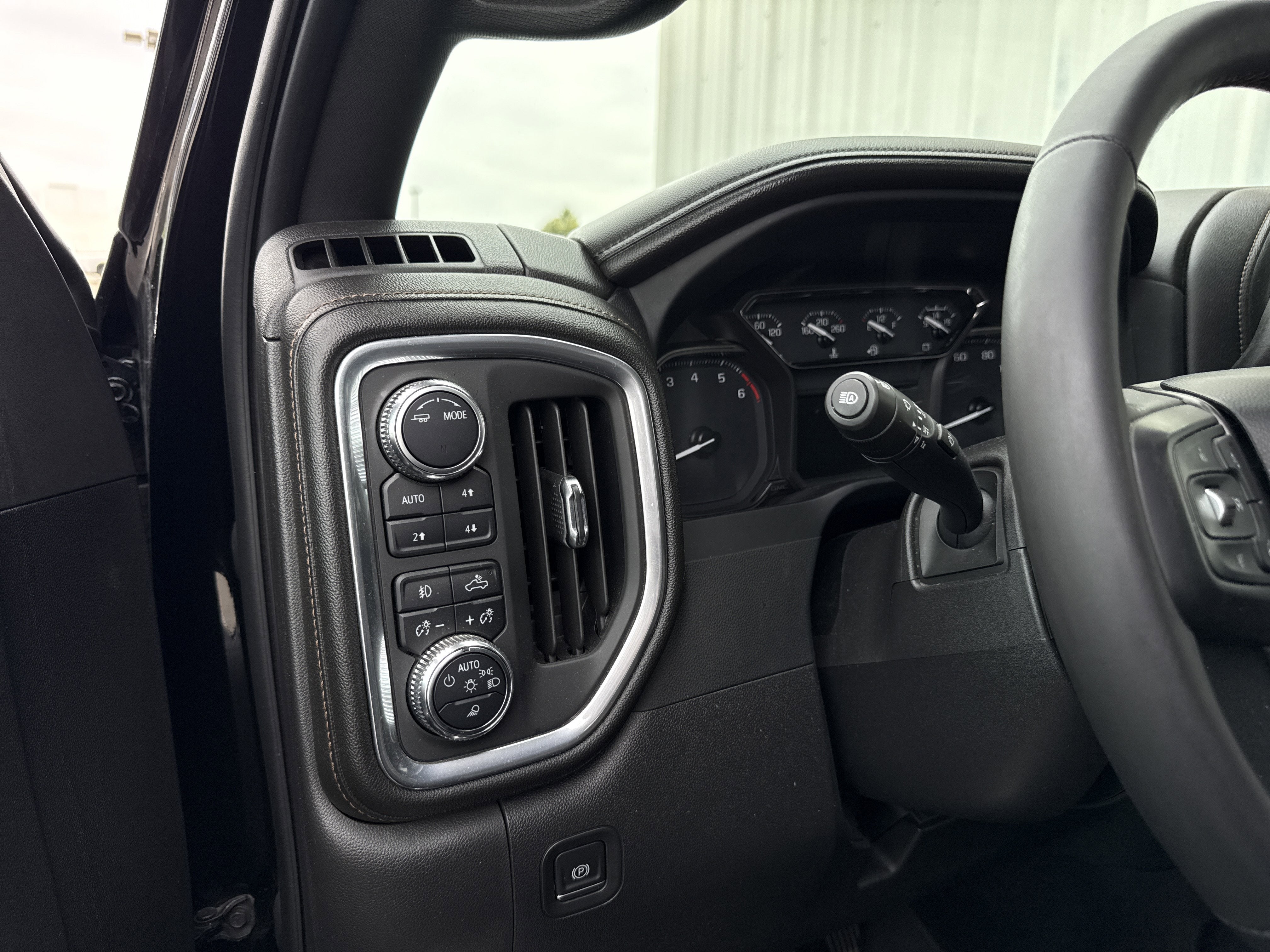 2022 GMC Sierra 1500 Limited AT4