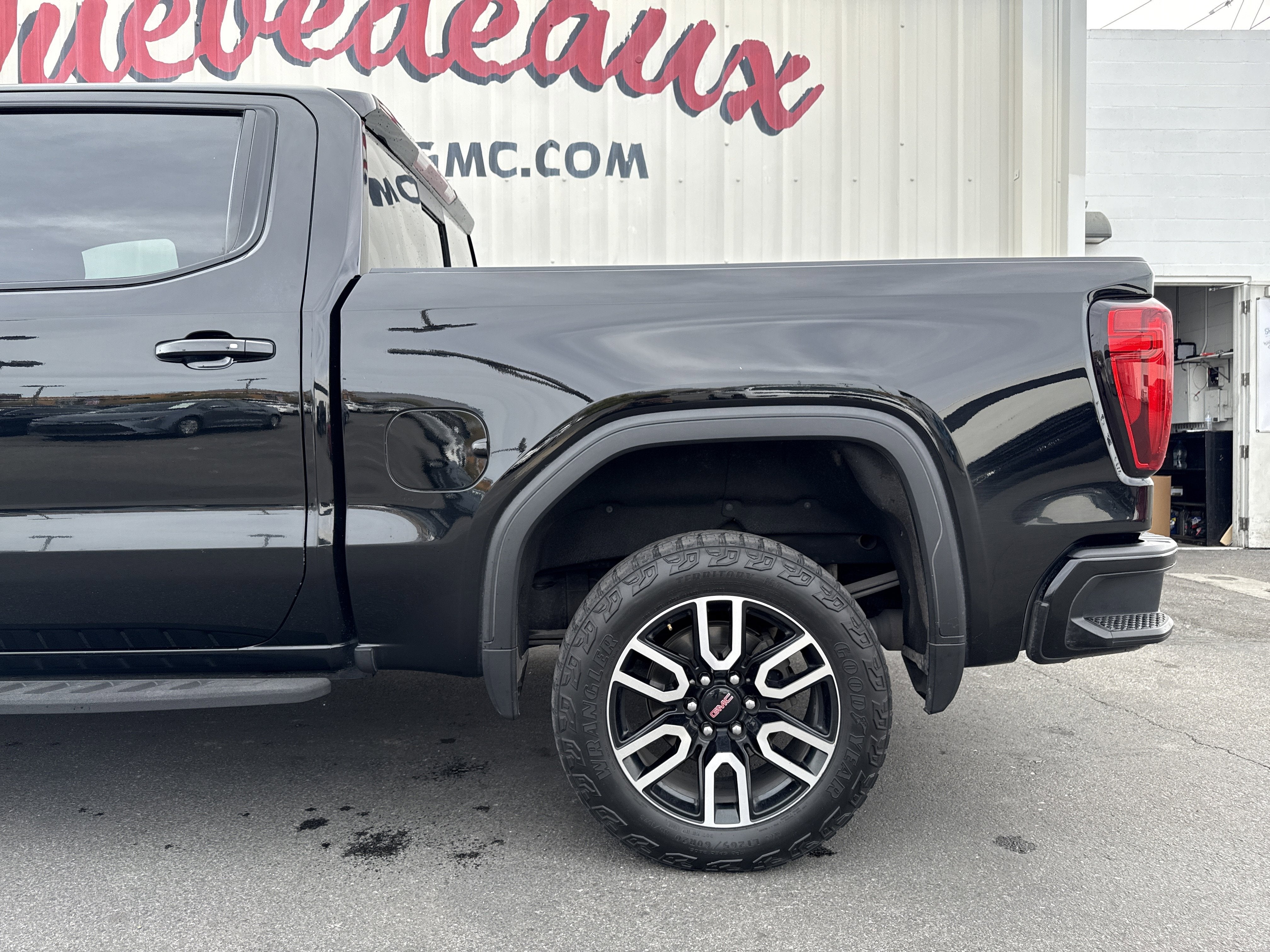 2022 GMC Sierra 1500 Limited AT4