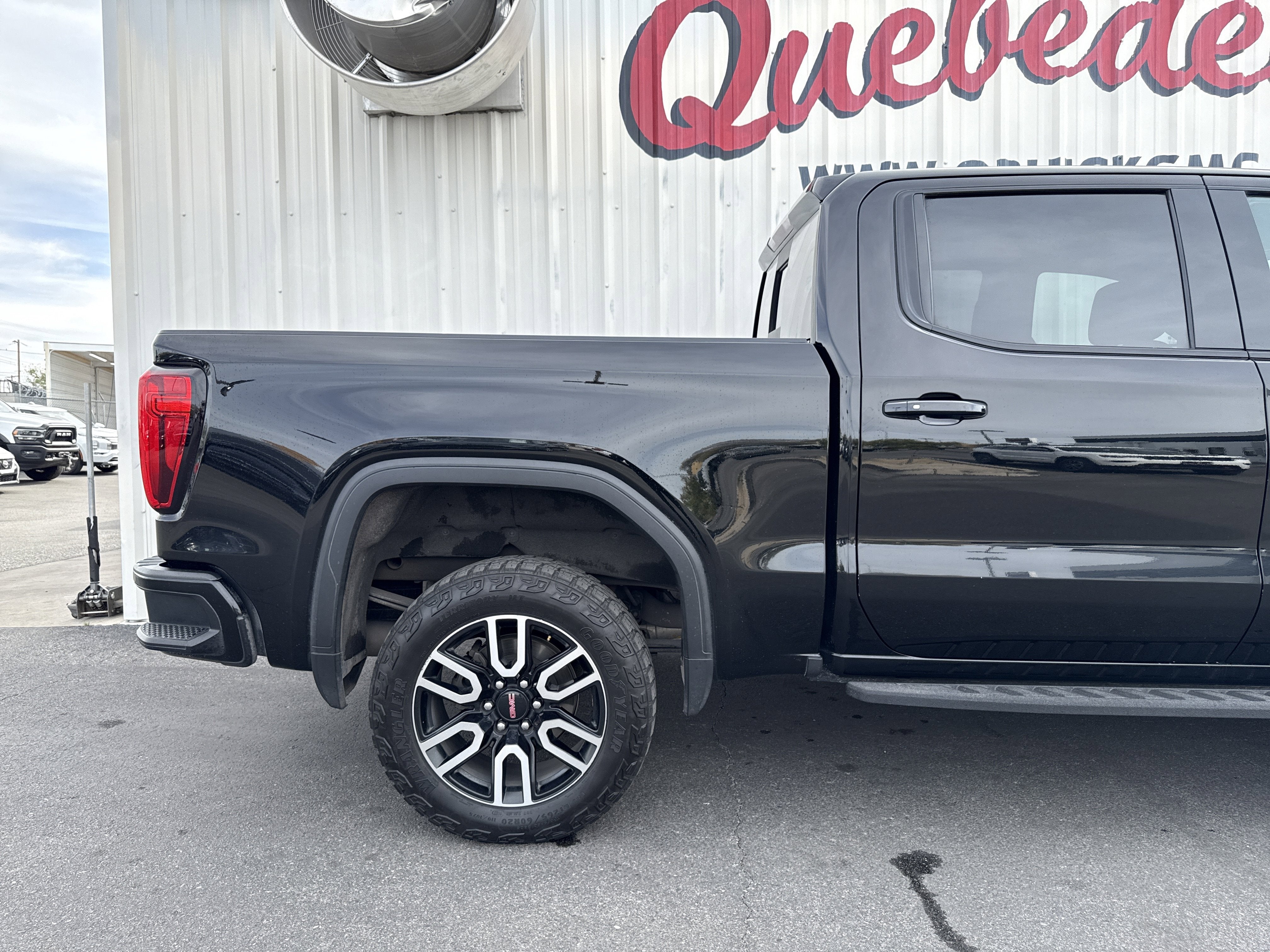 2022 GMC Sierra 1500 Limited AT4