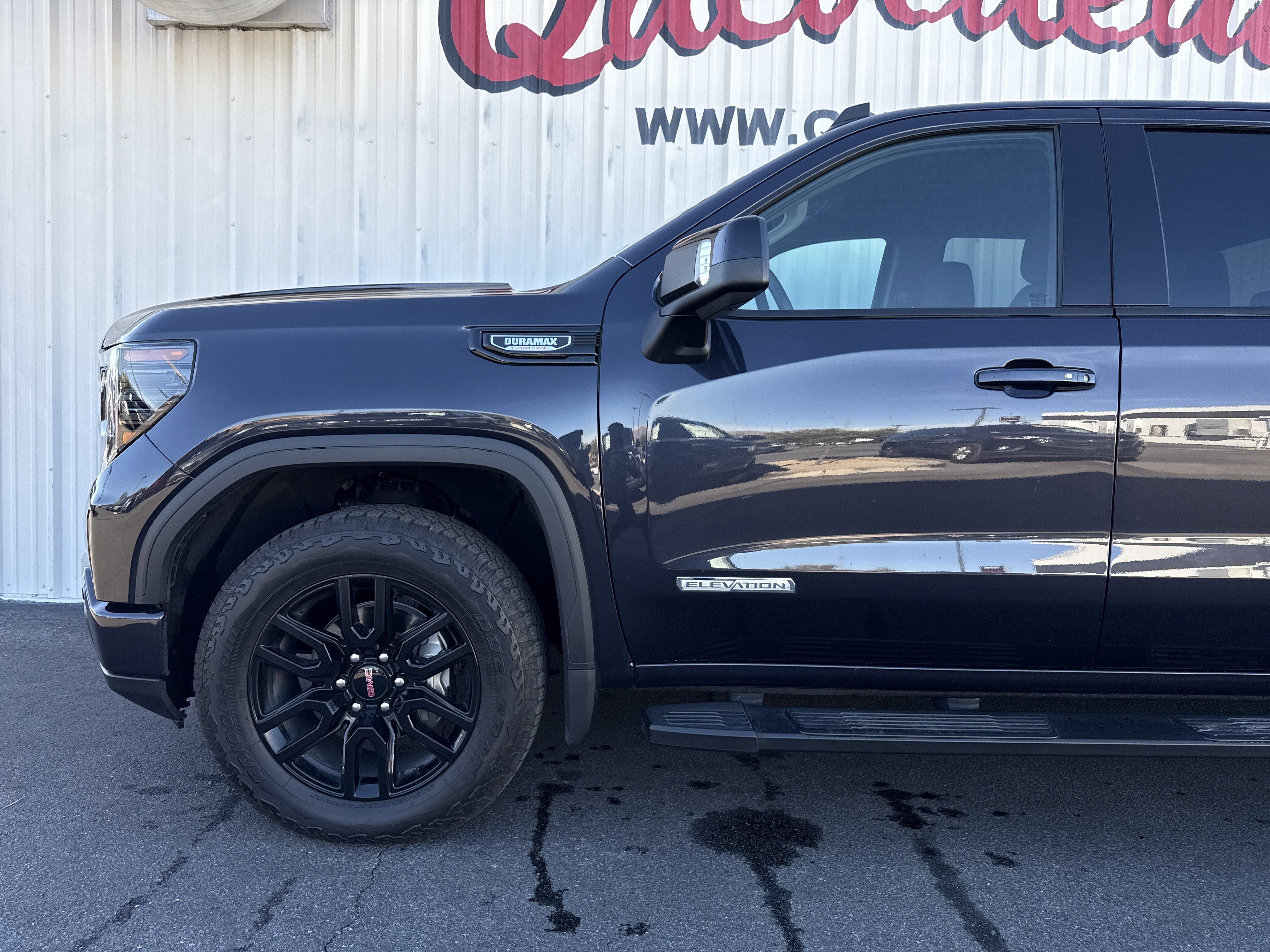 2025 GMC Sierra 1500 Elevation