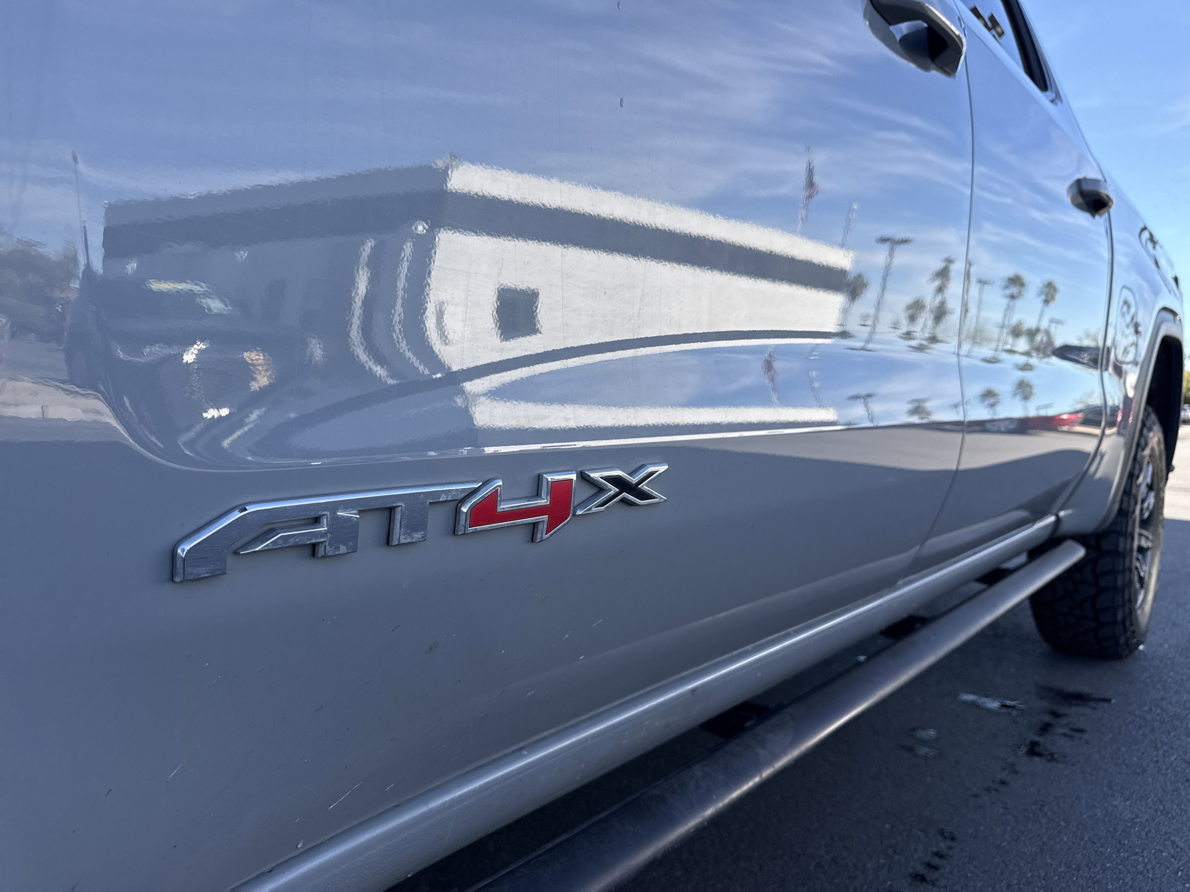 2024 GMC Sierra 1500 AT4X