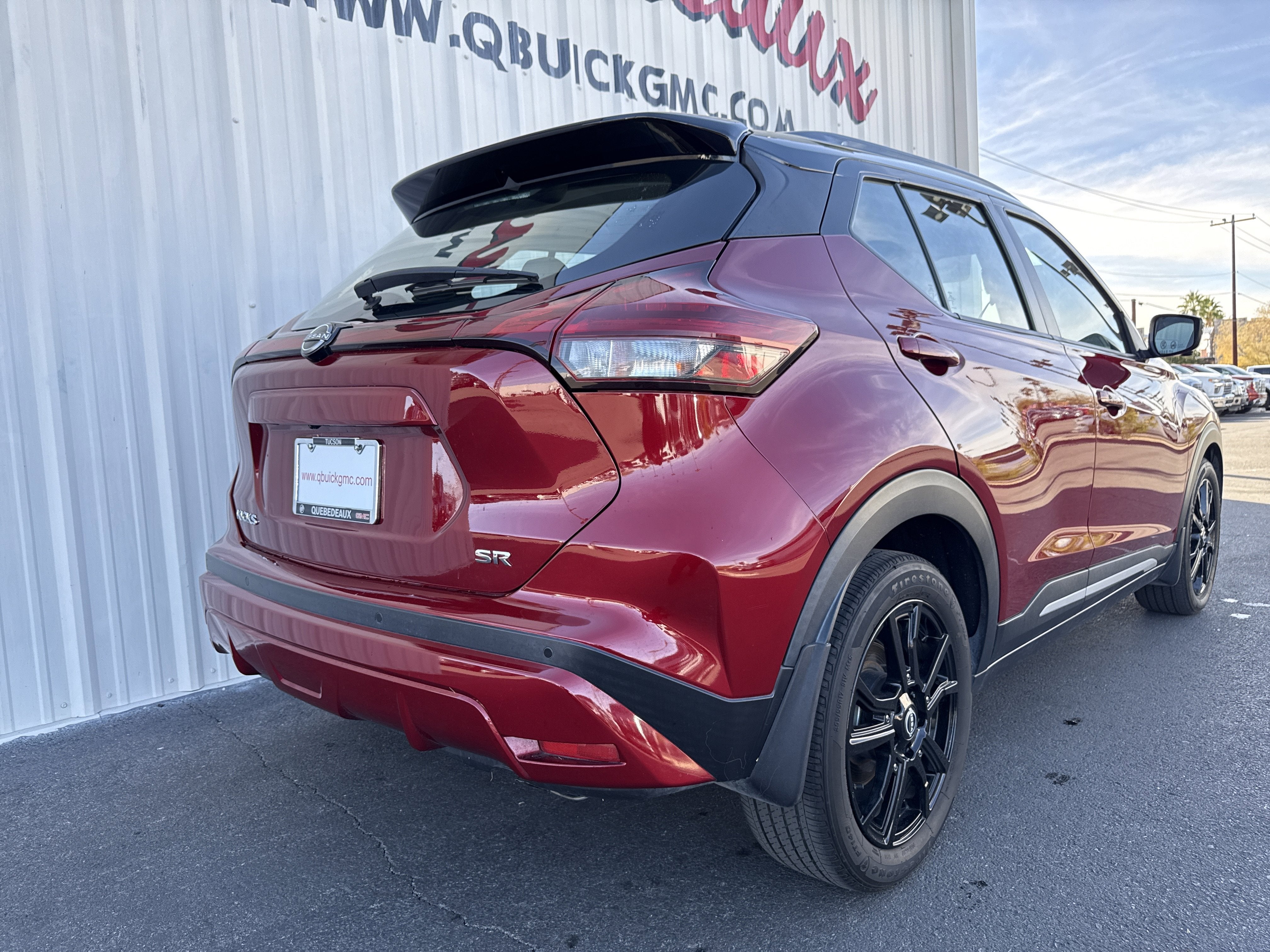 2023 Nissan Kicks SR