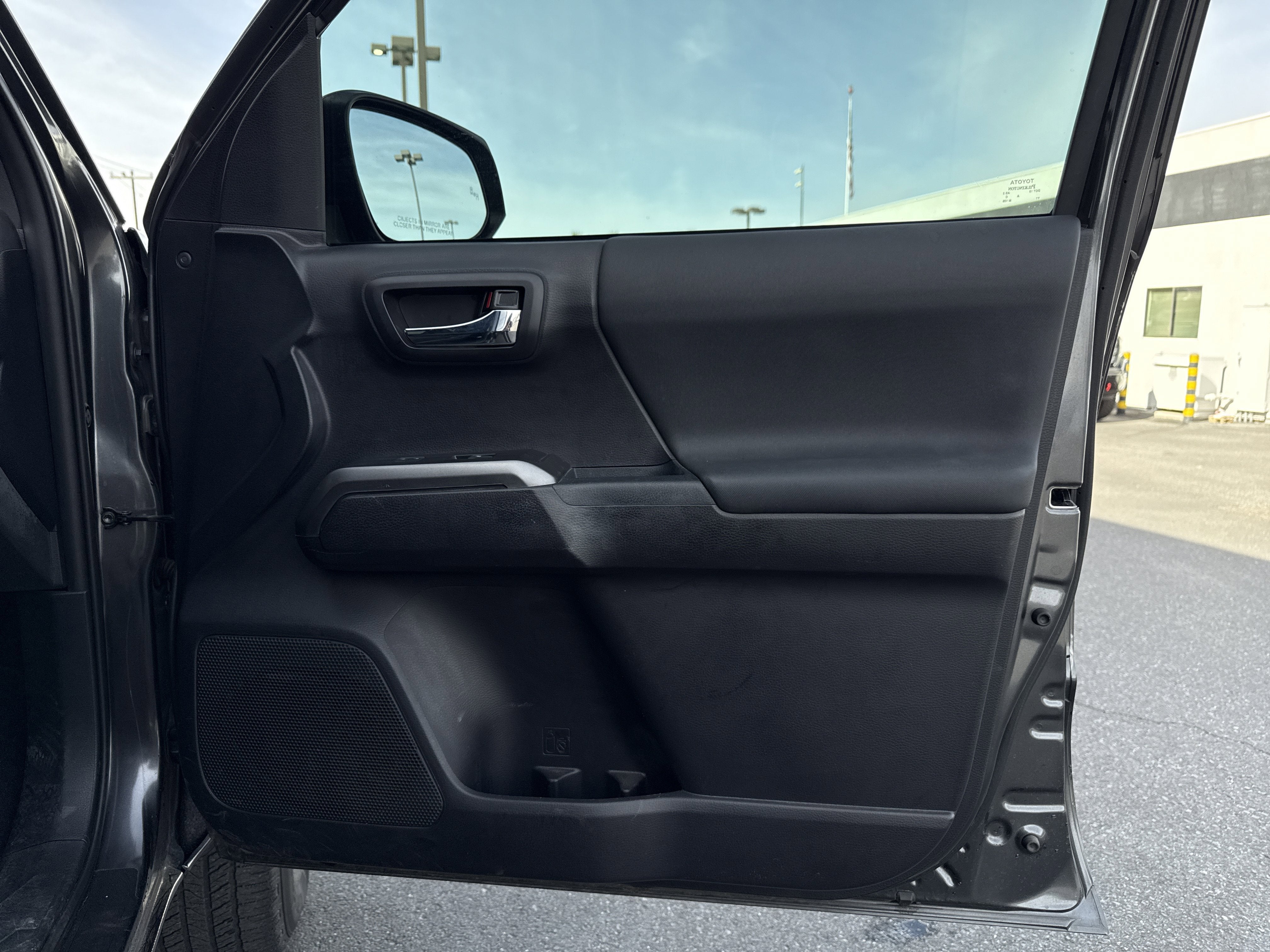 2020 Toyota Tacoma 2WD SR5