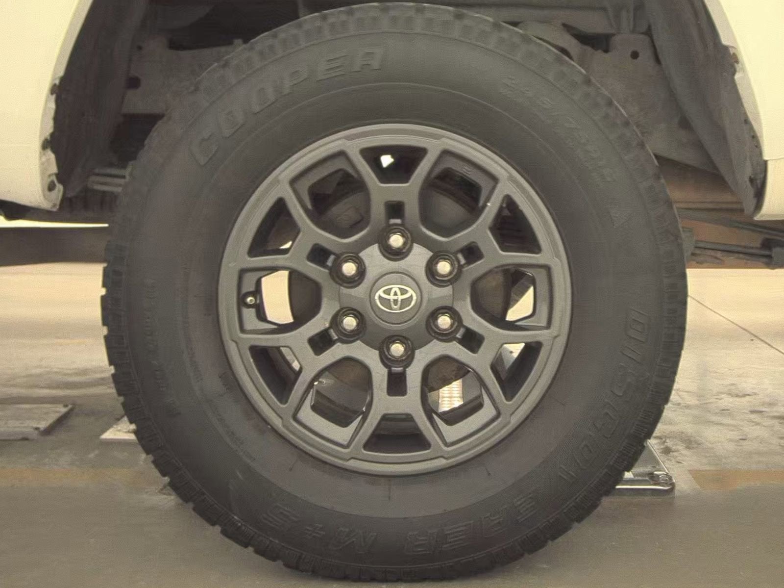 2017 Toyota Tacoma SR5