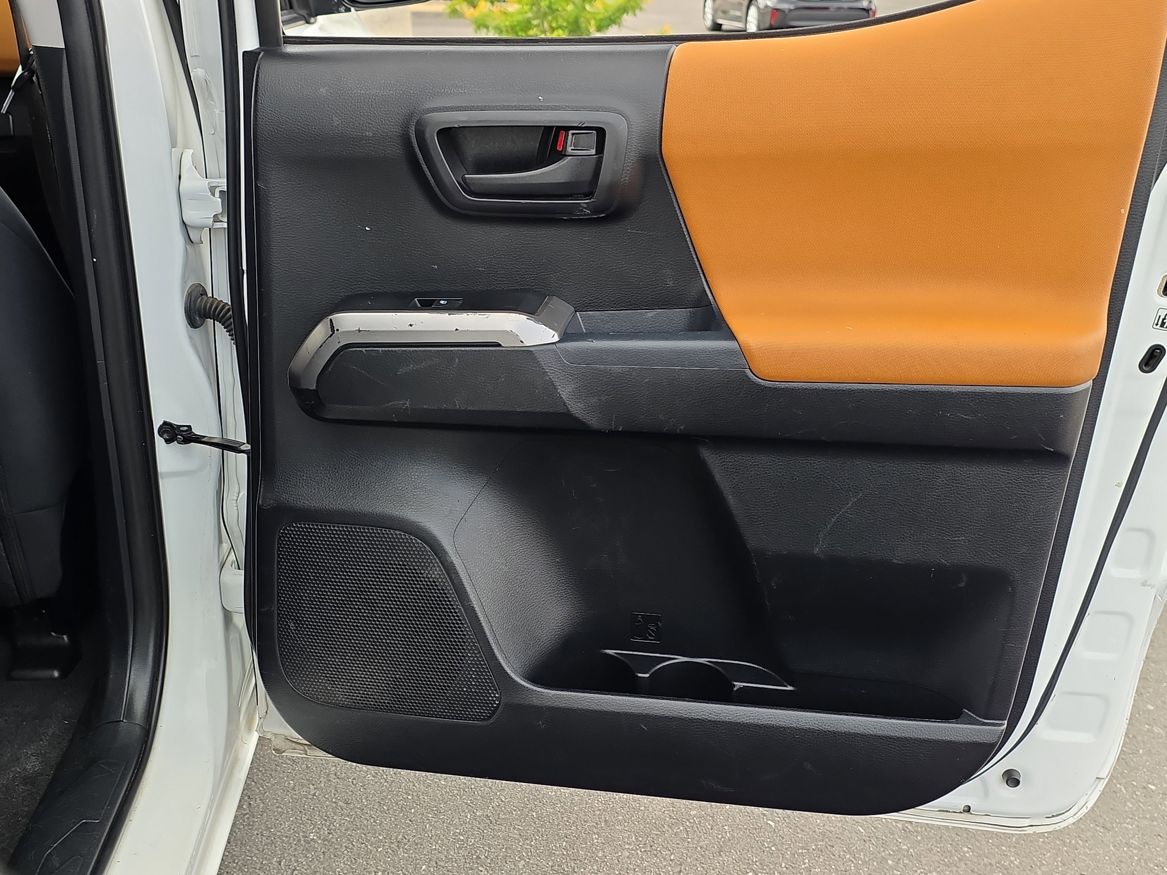 2017 Toyota Tacoma SR5