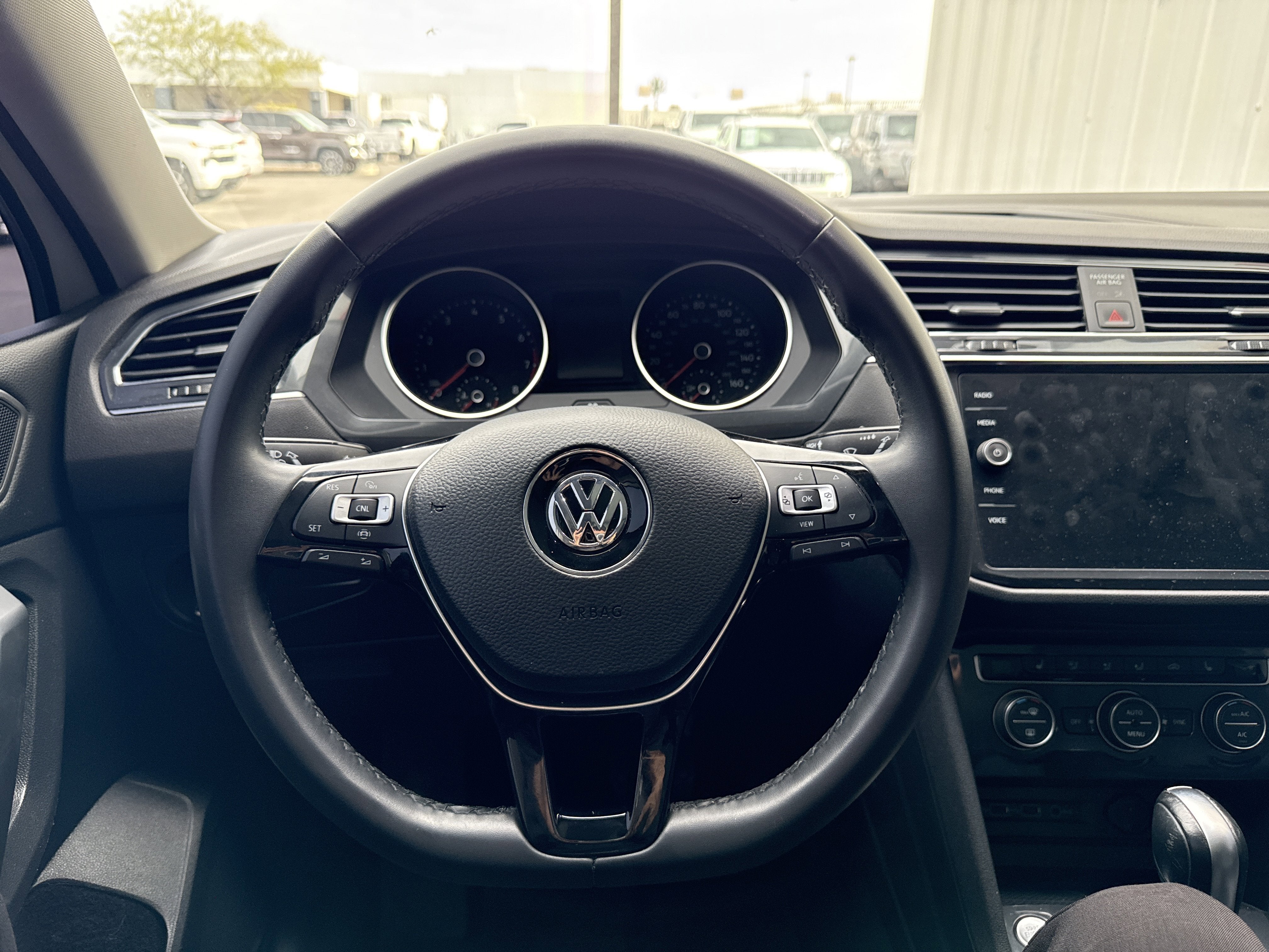 2020 Volkswagen Tiguan SE