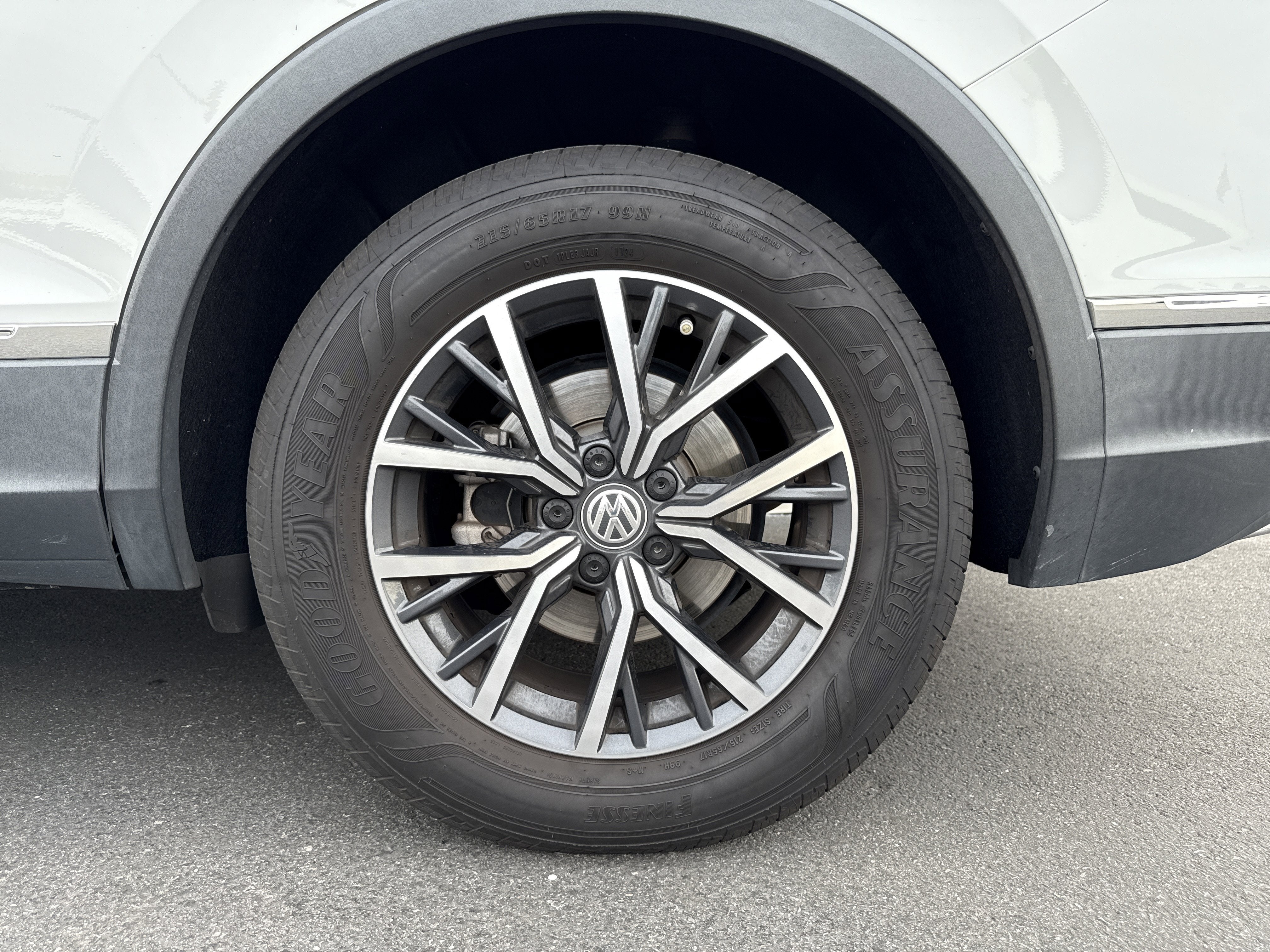 2020 Volkswagen Tiguan SE