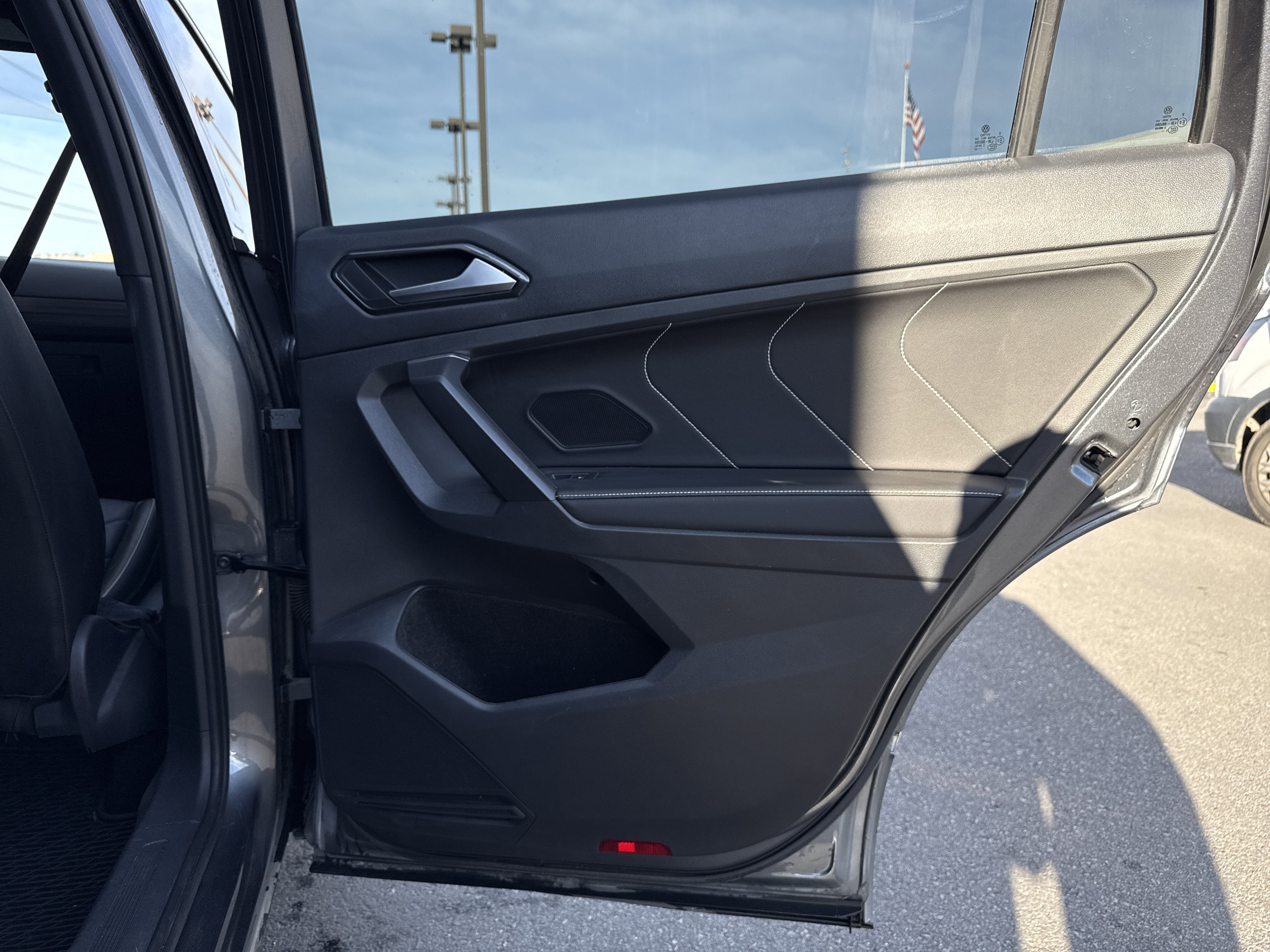 2022 Volkswagen Tiguan SEL R-Line