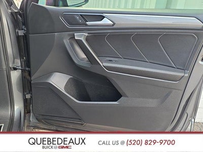2022 Volkswagen Tiguan SE R-Line Black
