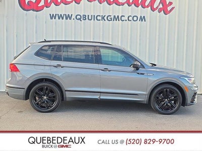 2022 Volkswagen Tiguan SE R-Line Black