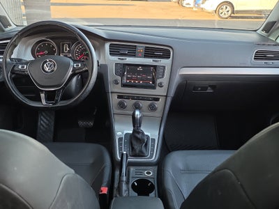 2015 Volkswagen Golf SportWagen TSI S