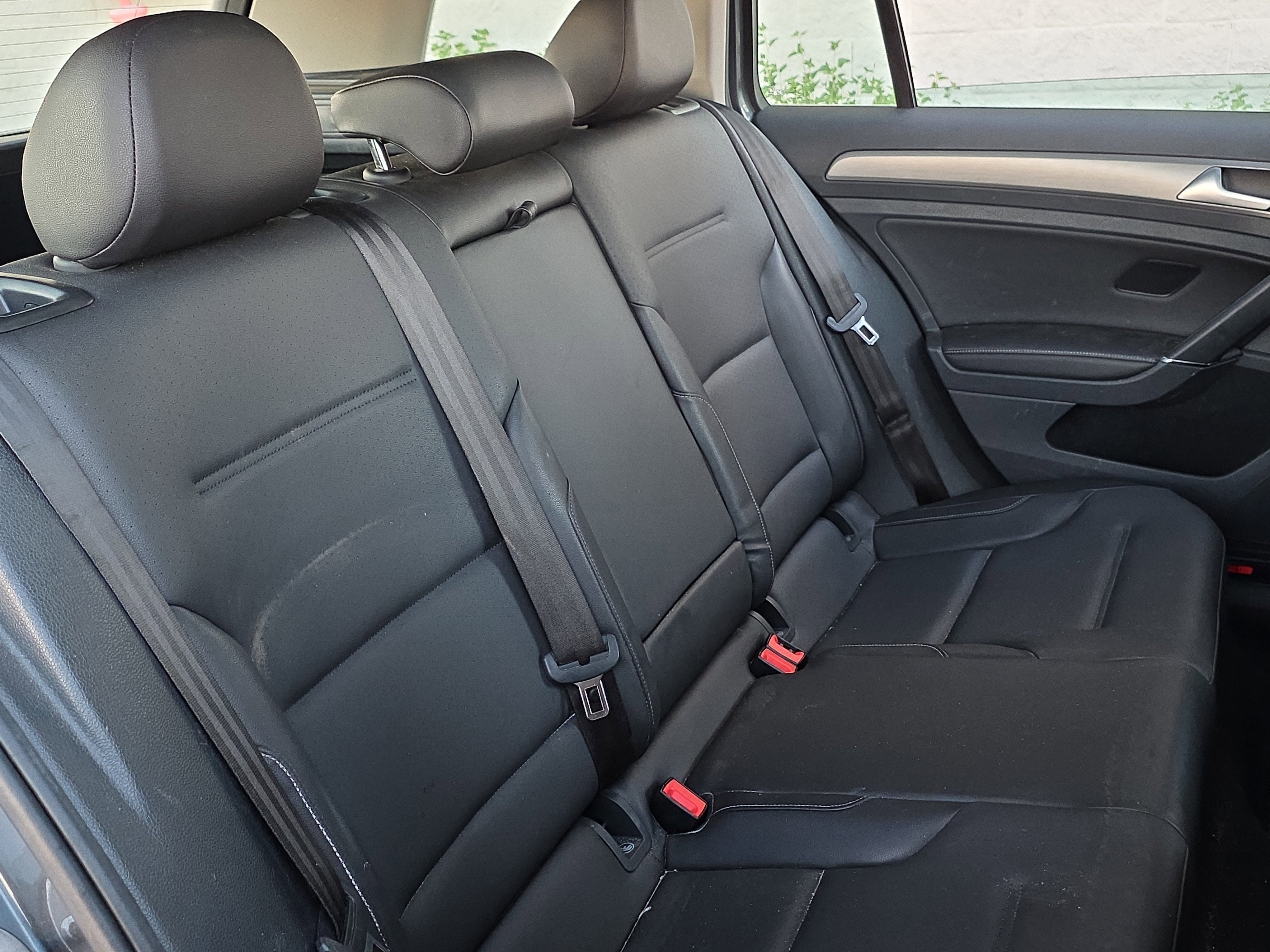 2015 Volkswagen Golf SportWagen TSI S