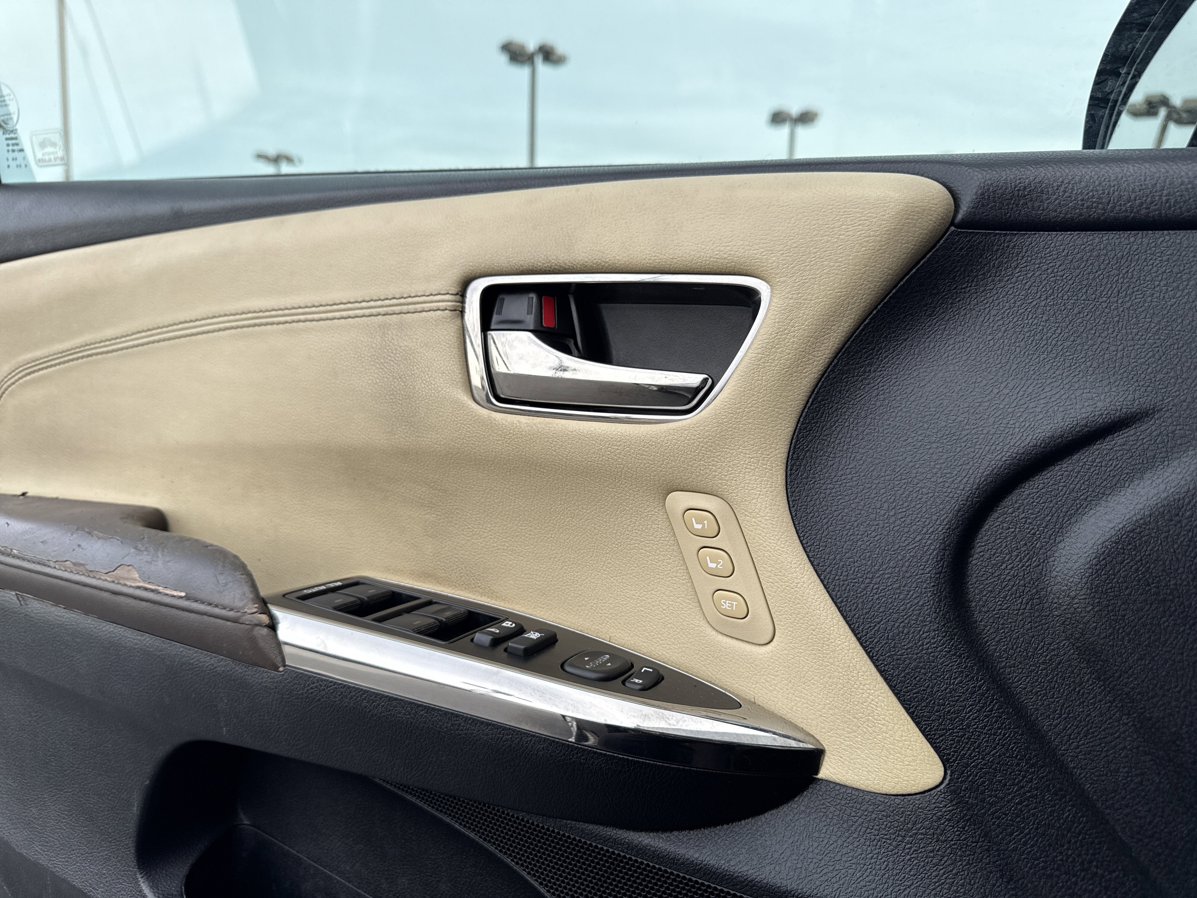 2013 Toyota Avalon XLE