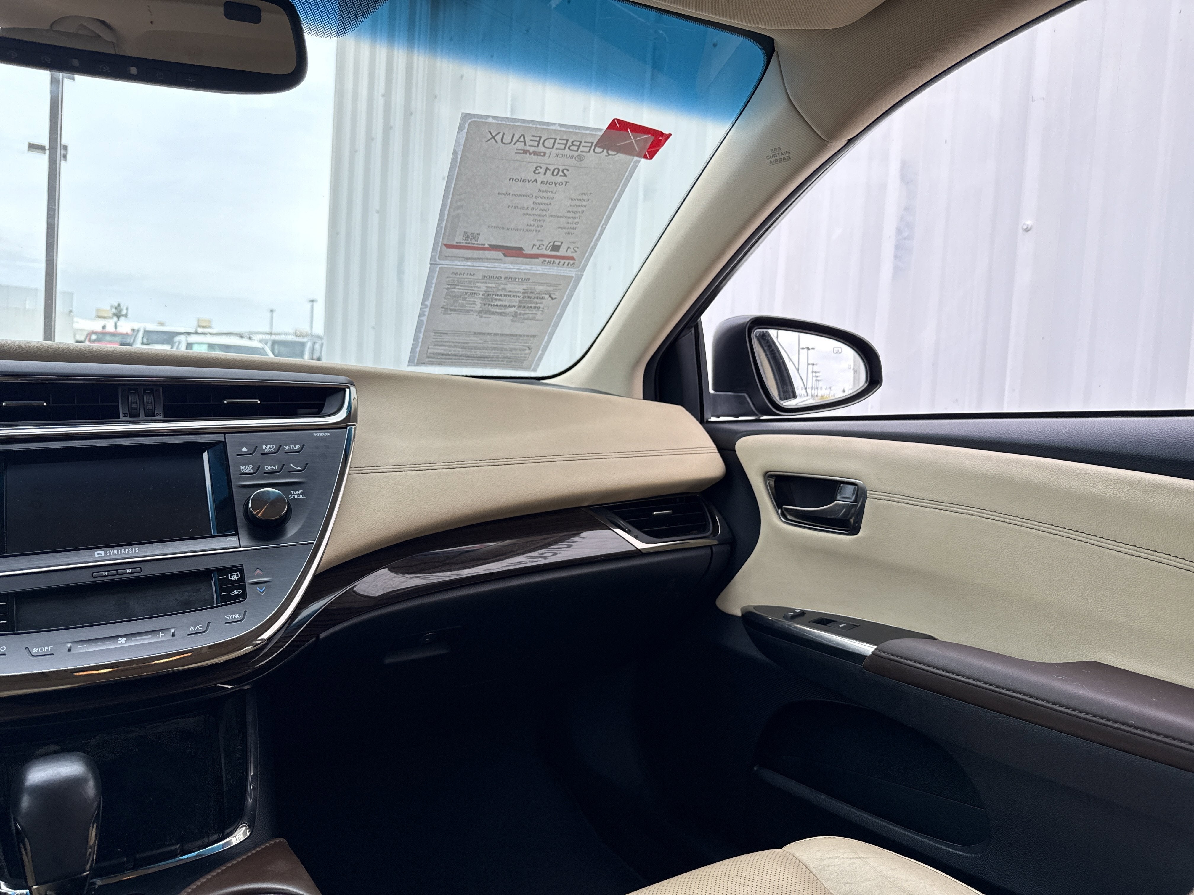 2013 Toyota Avalon XLE