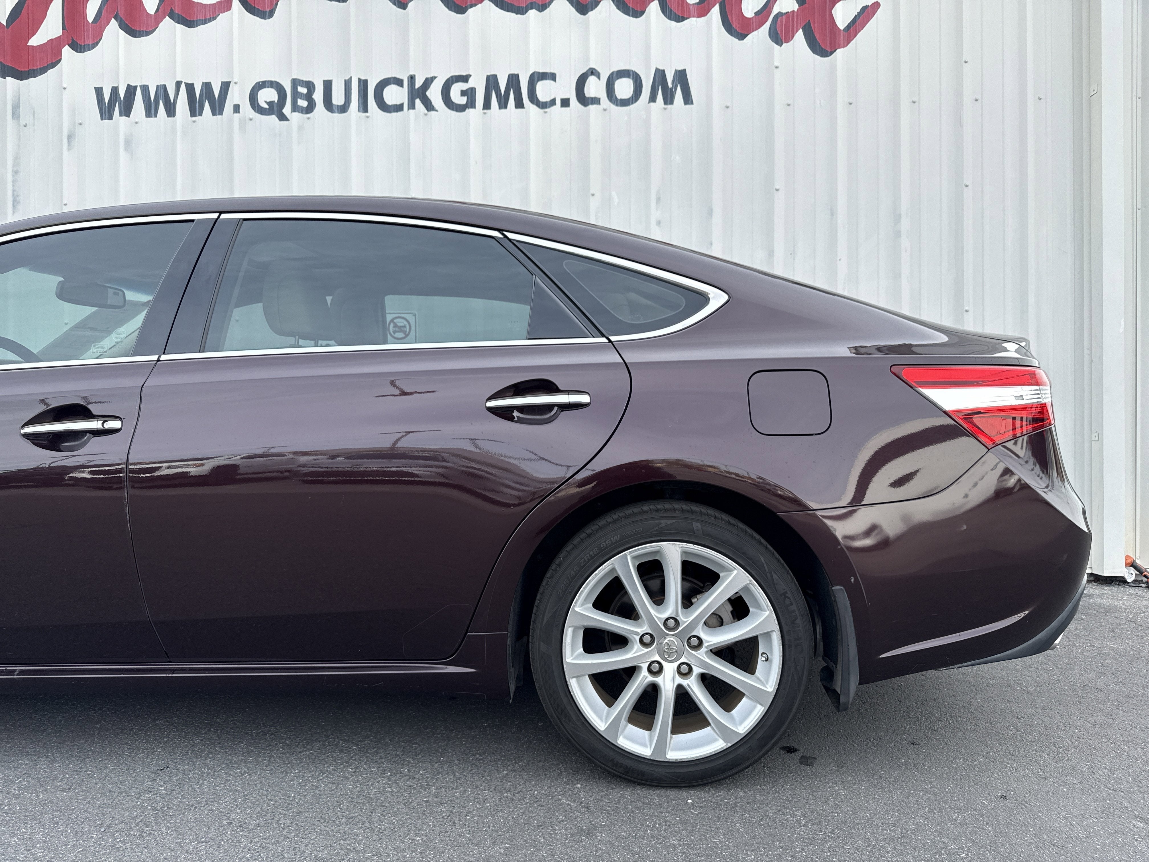 2013 Toyota Avalon XLE