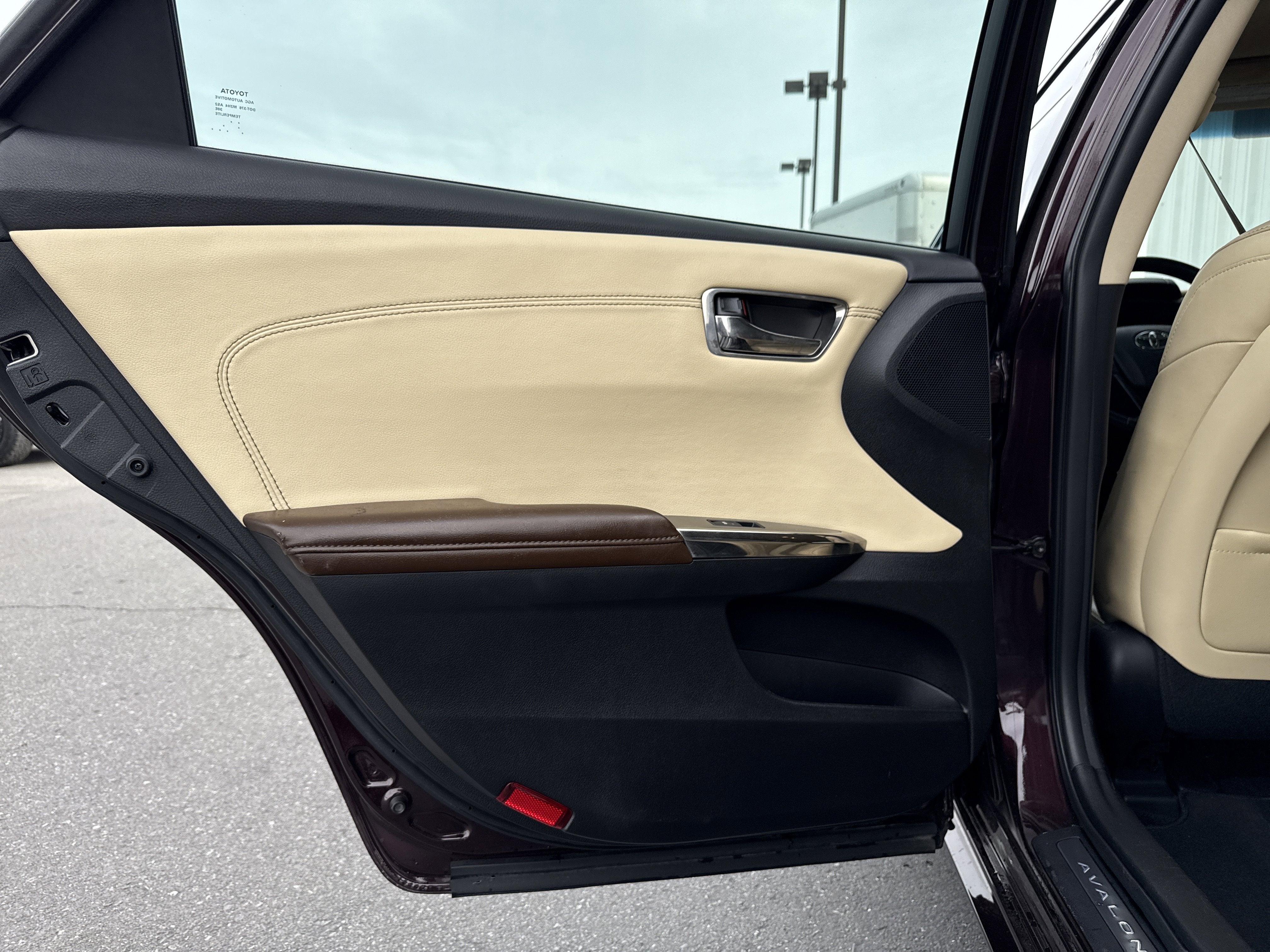 2013 Toyota Avalon XLE