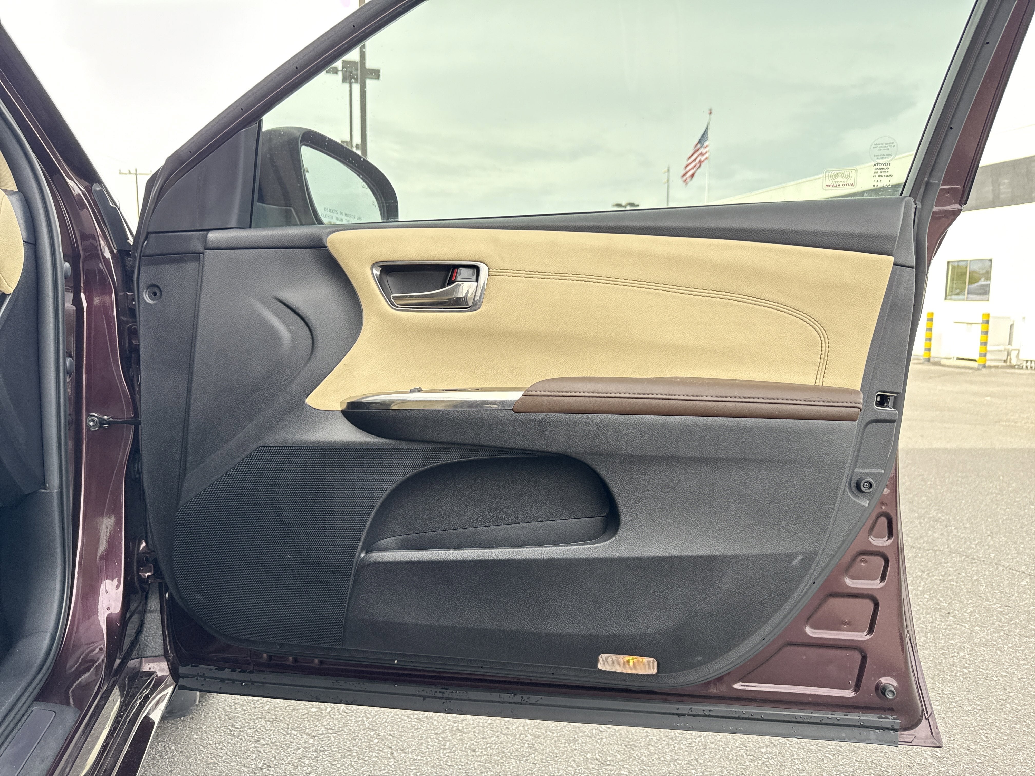 2013 Toyota Avalon XLE