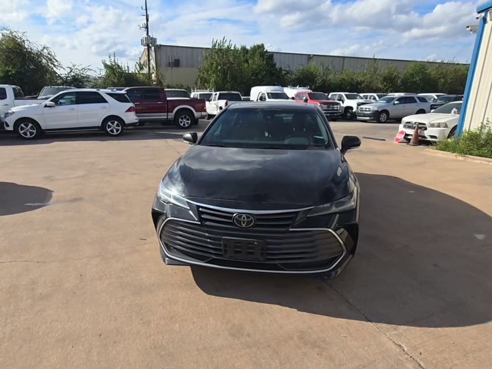 2019 Toyota Avalon XLE
