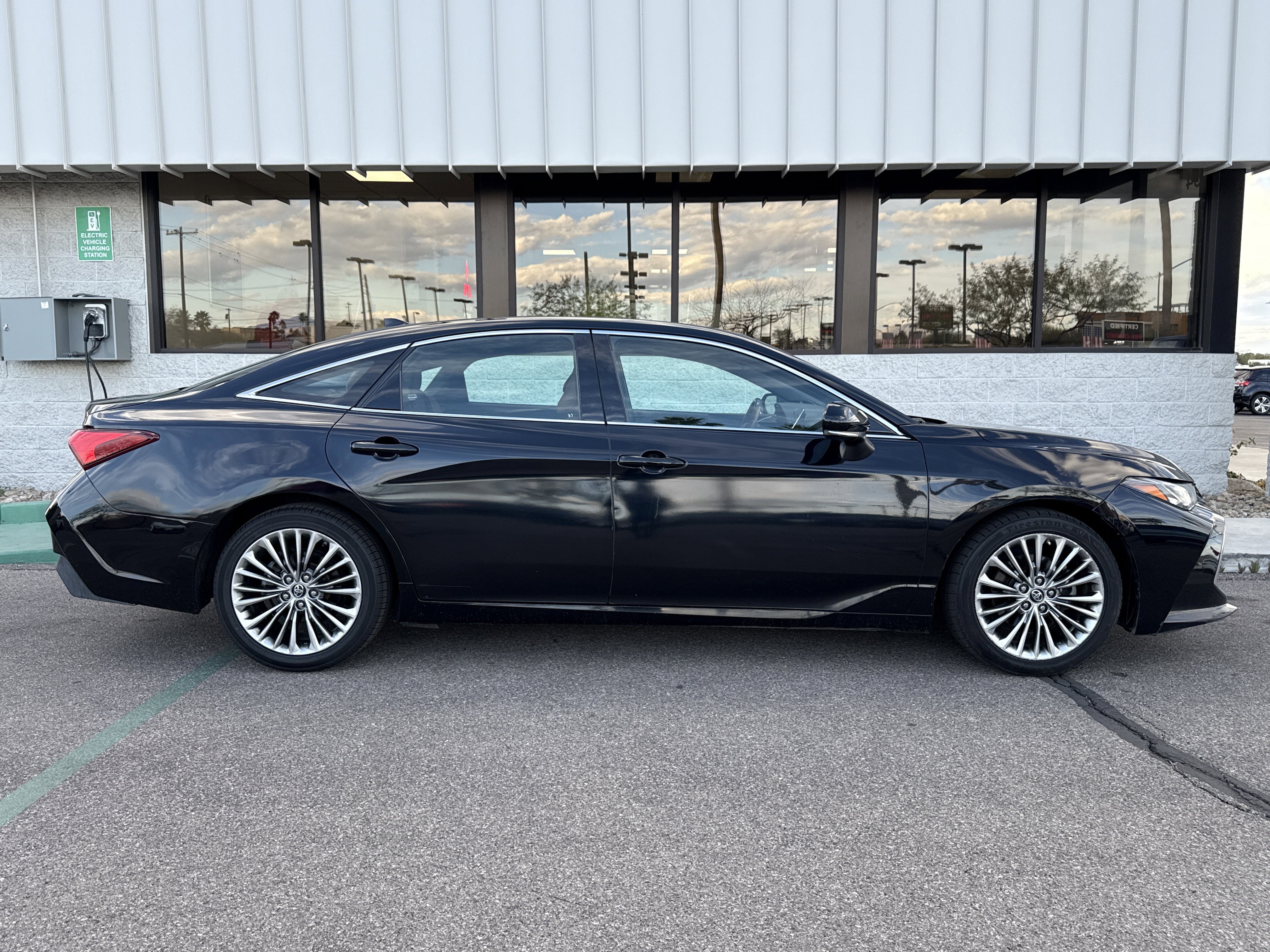 2019 Toyota Avalon XLE