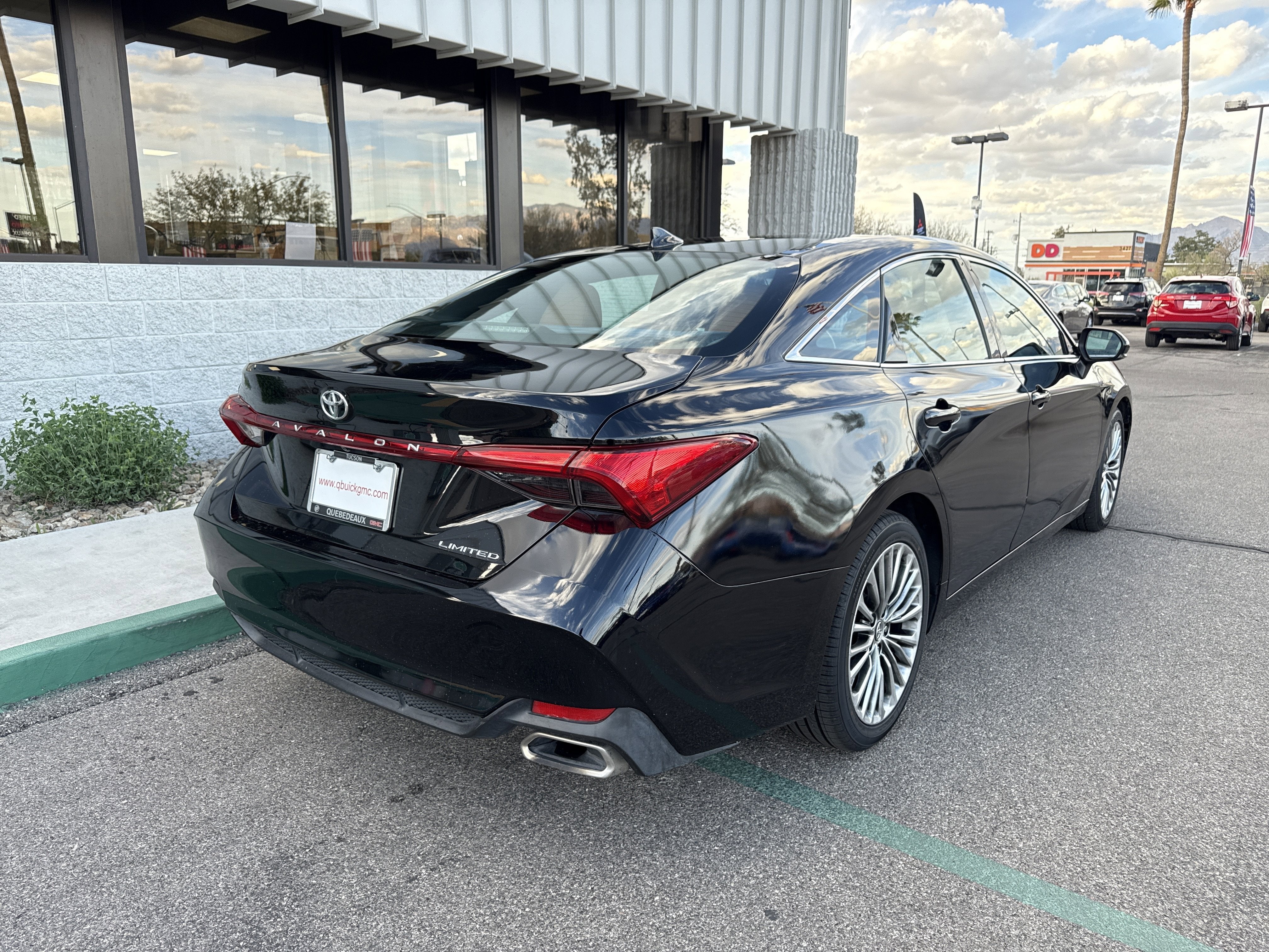 2019 Toyota Avalon XLE