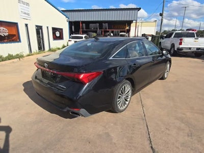 2019 Toyota Avalon XLE