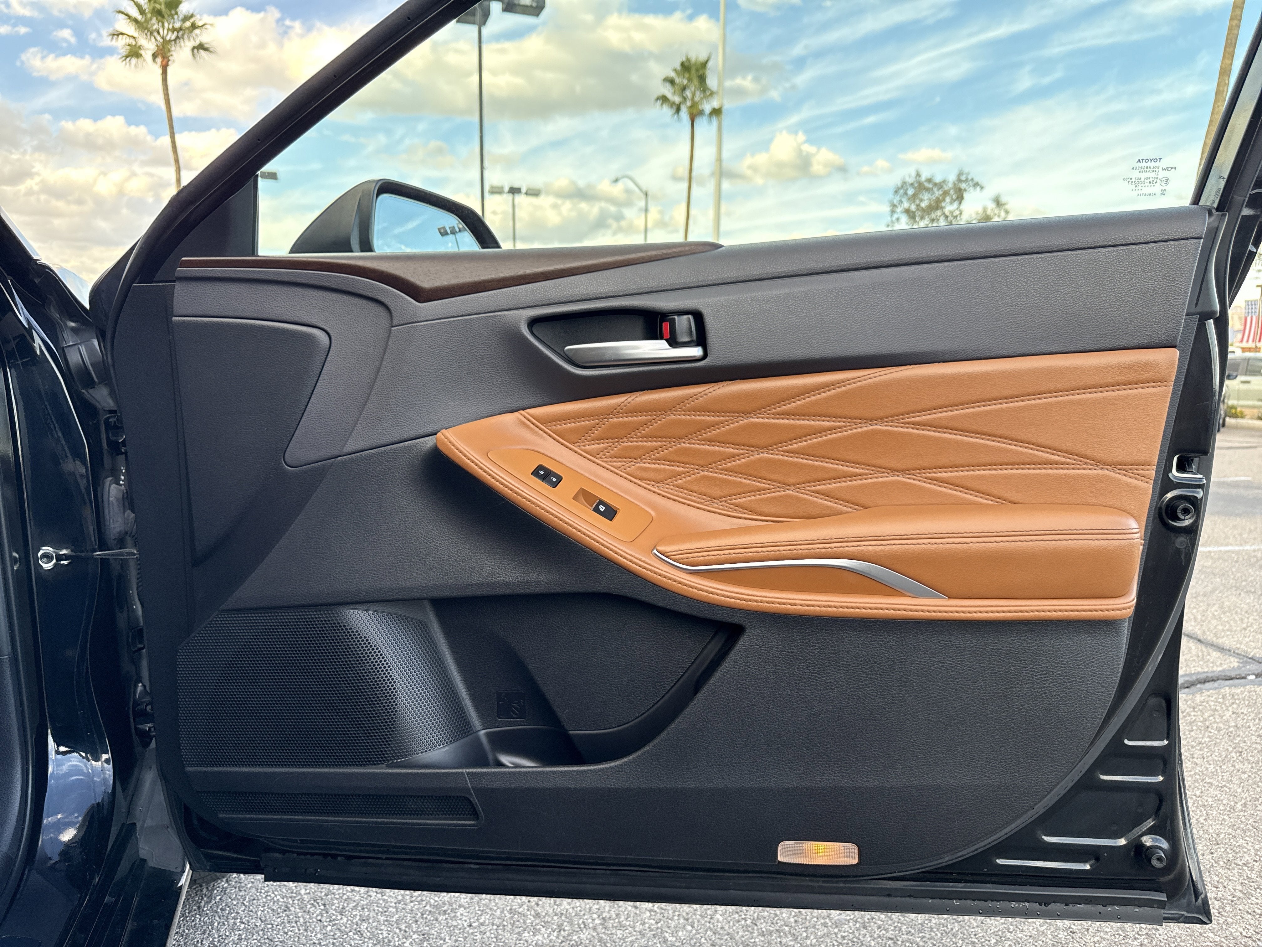 2019 Toyota Avalon XLE