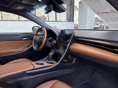 2019 Toyota Avalon XLE