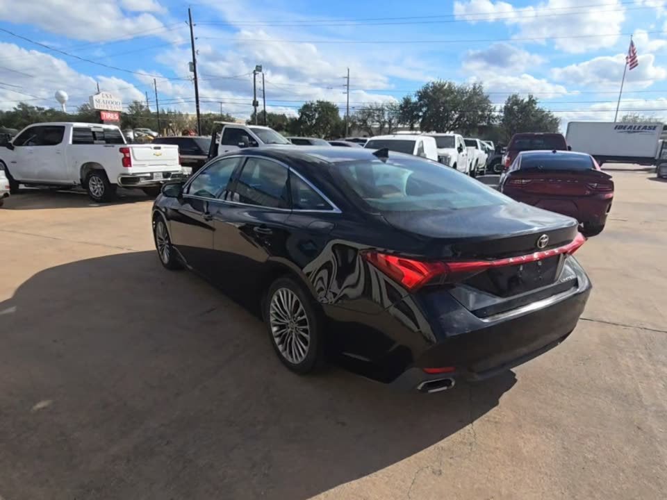 2019 Toyota Avalon XLE