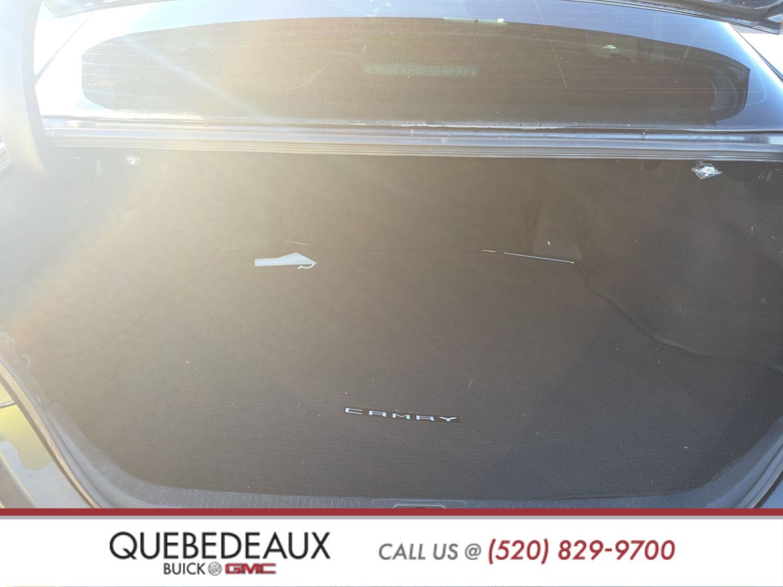 2022 Toyota Camry Hybrid LE